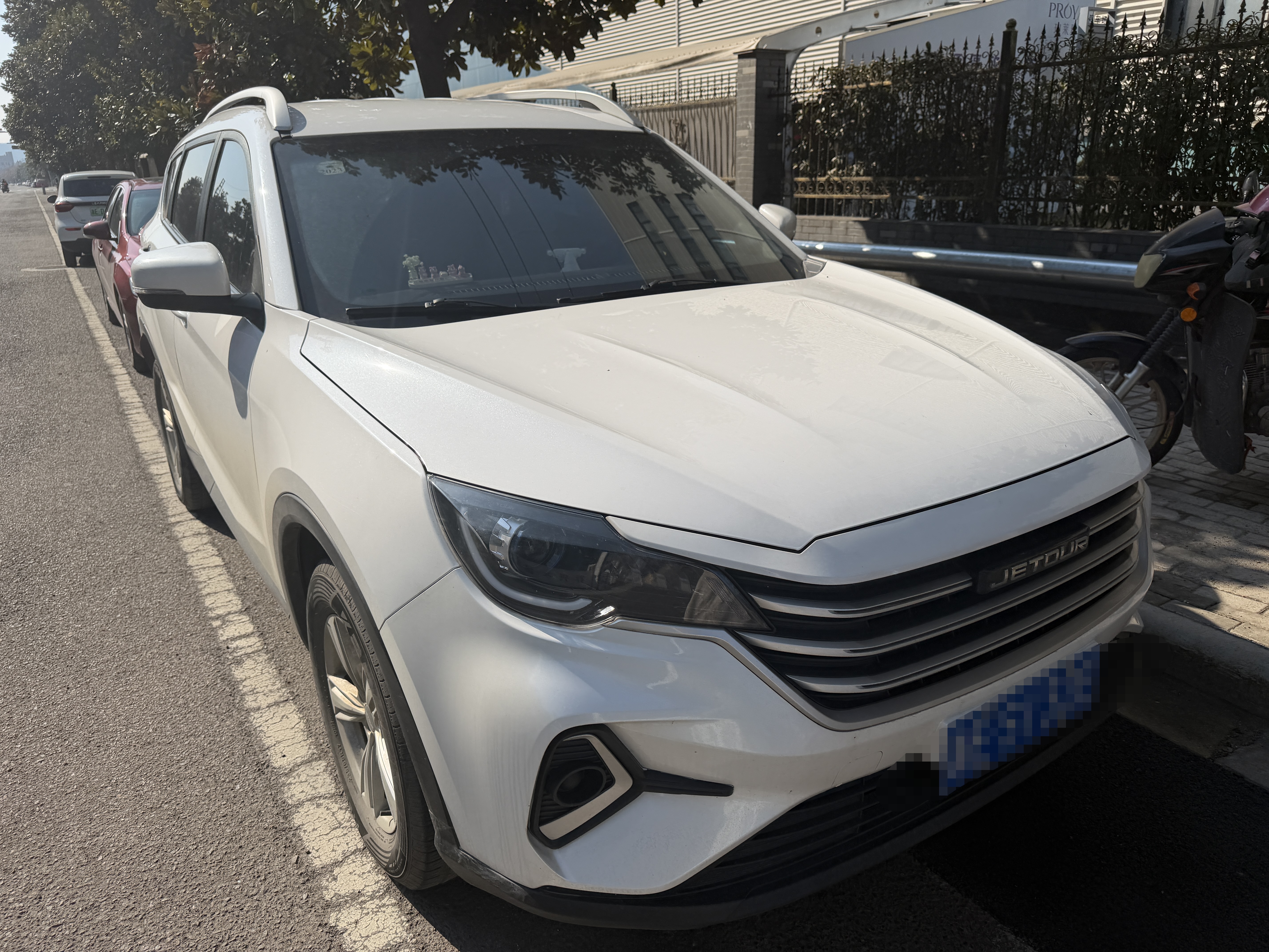 X70M 2021 car image #3