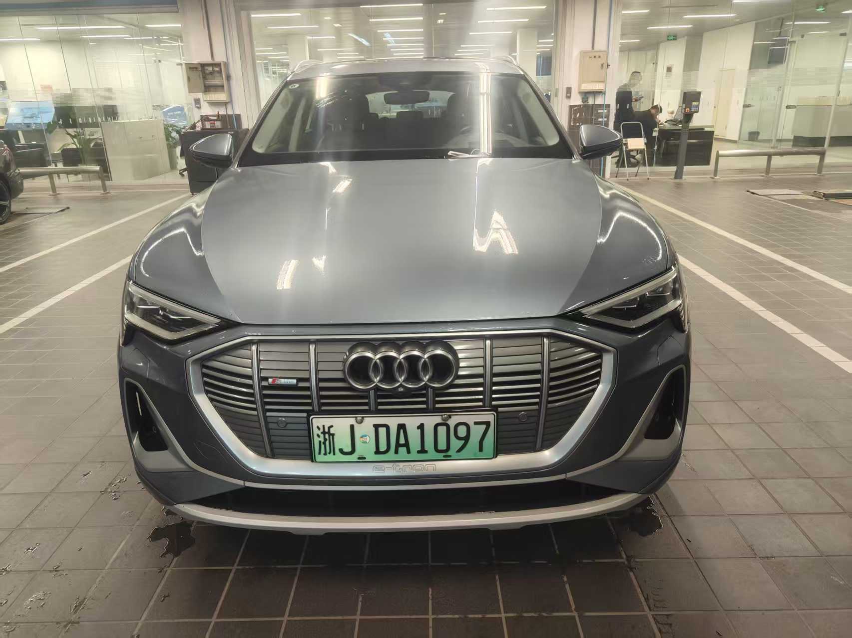 Audi e-tron 2021 #3 Audi e-tron 2021 car image #3