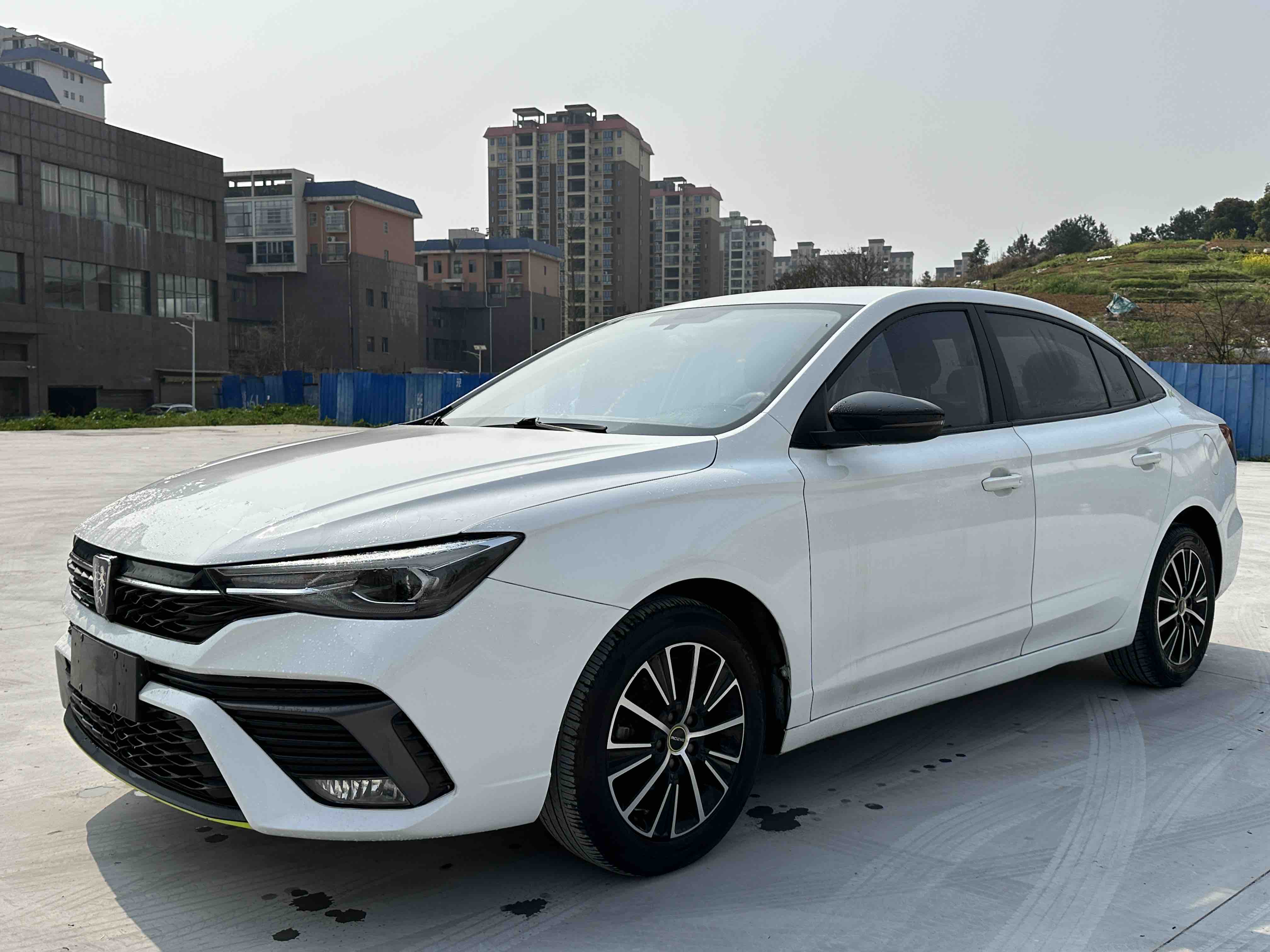 荣威 荣威i5 2023 汽车图片 #3