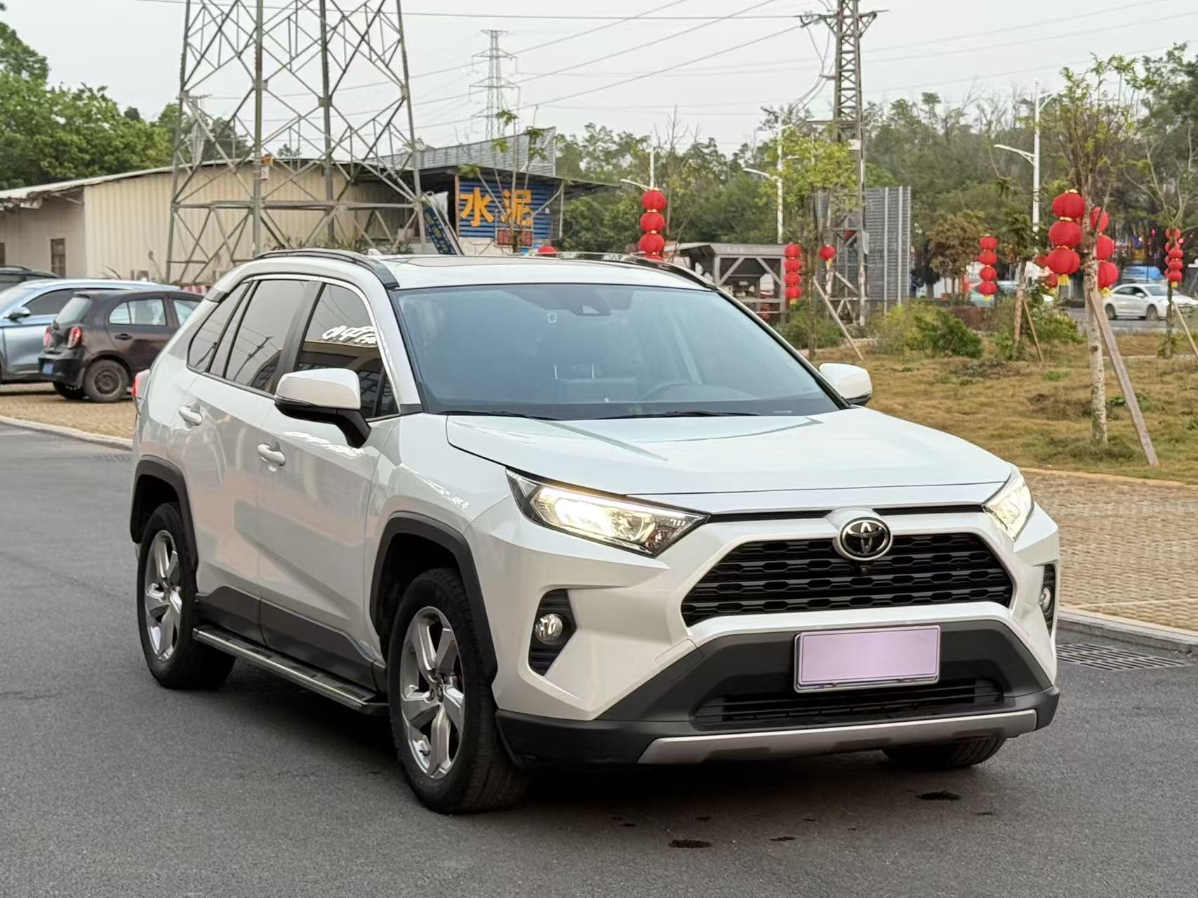 Toyota RAV4 2021 car image #3