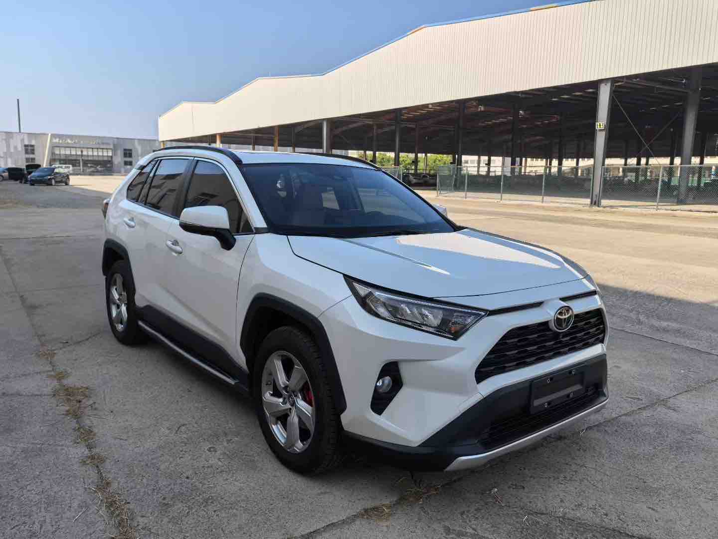 Toyota RAV4 2022 car image #3