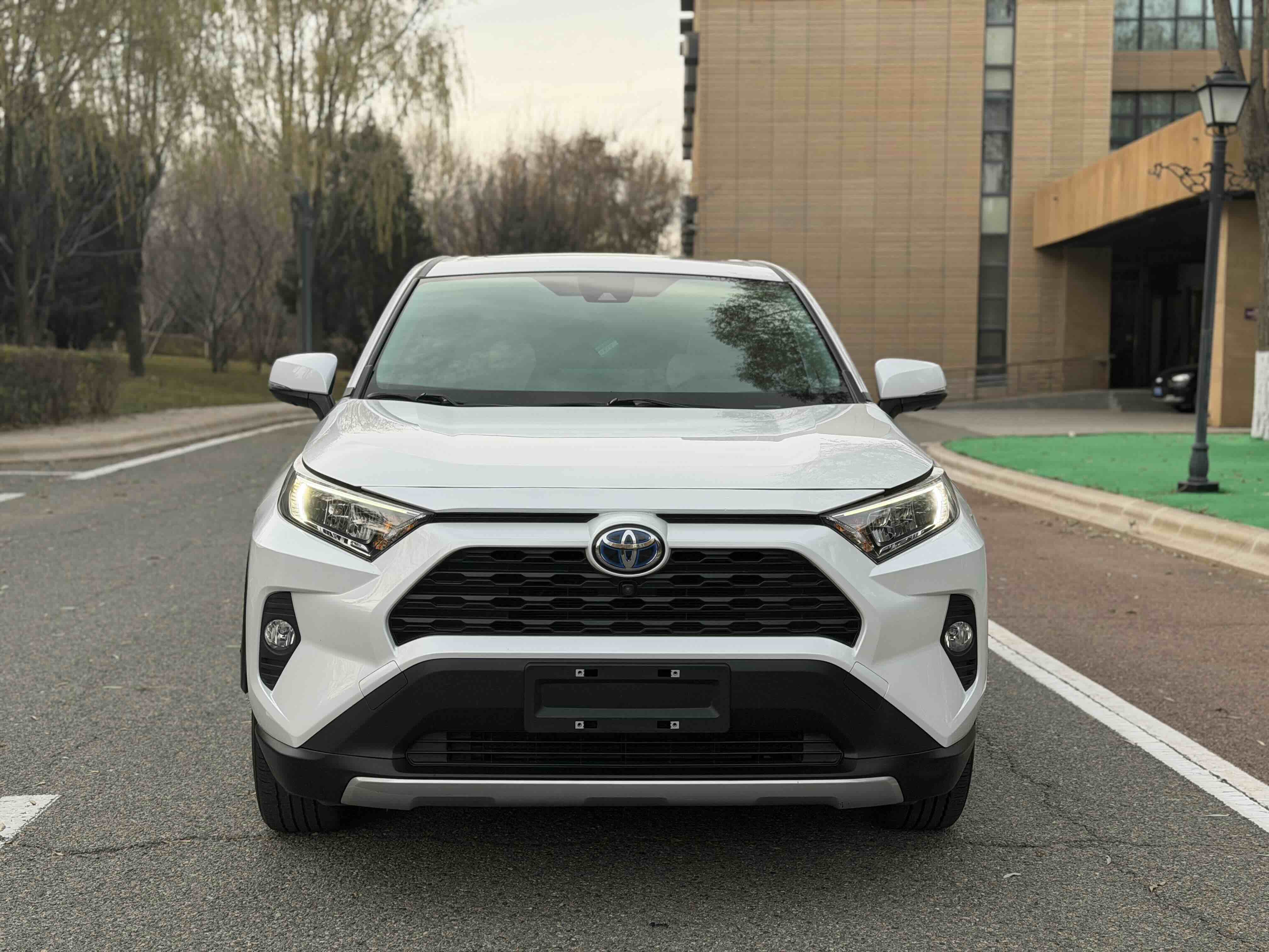 Toyota RAV4 Hybird E+ 2022 #3 Toyota RAV4 Hybird E+ 2022 car image #3