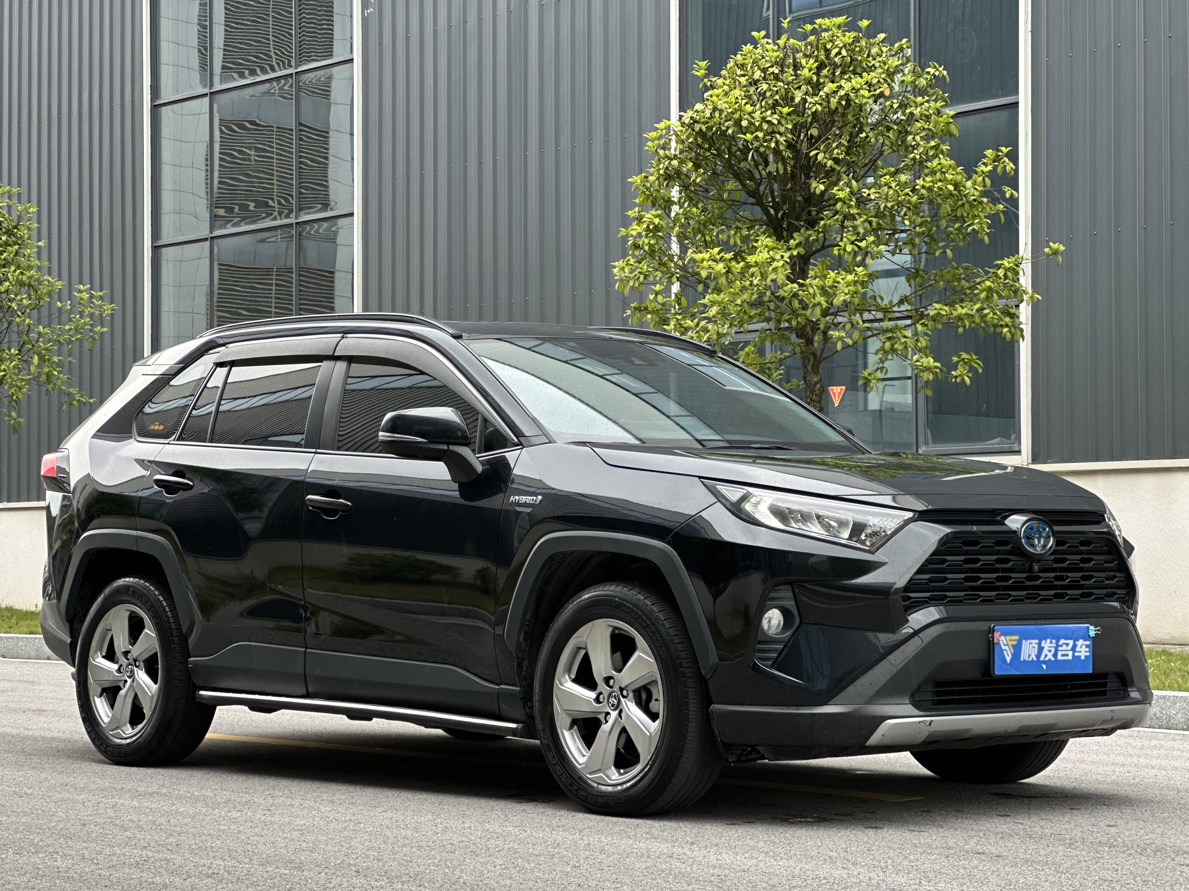 Toyota RAV4 Hybird E+ 2021 #3 Toyota RAV4 Hybird E+ 2021 car image #3