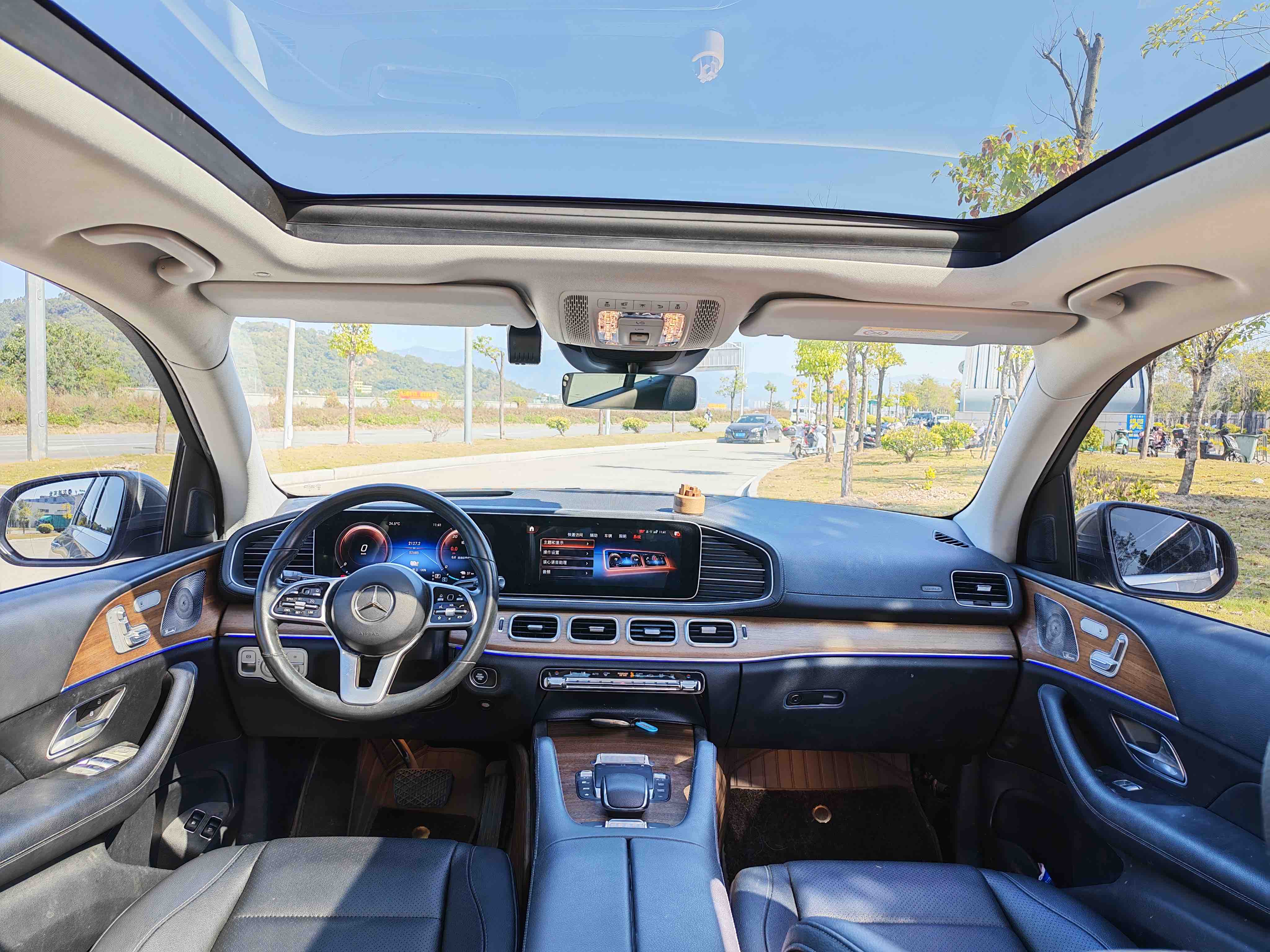 Mercedes-Benz GLE Class New Energy 2021 car image #3