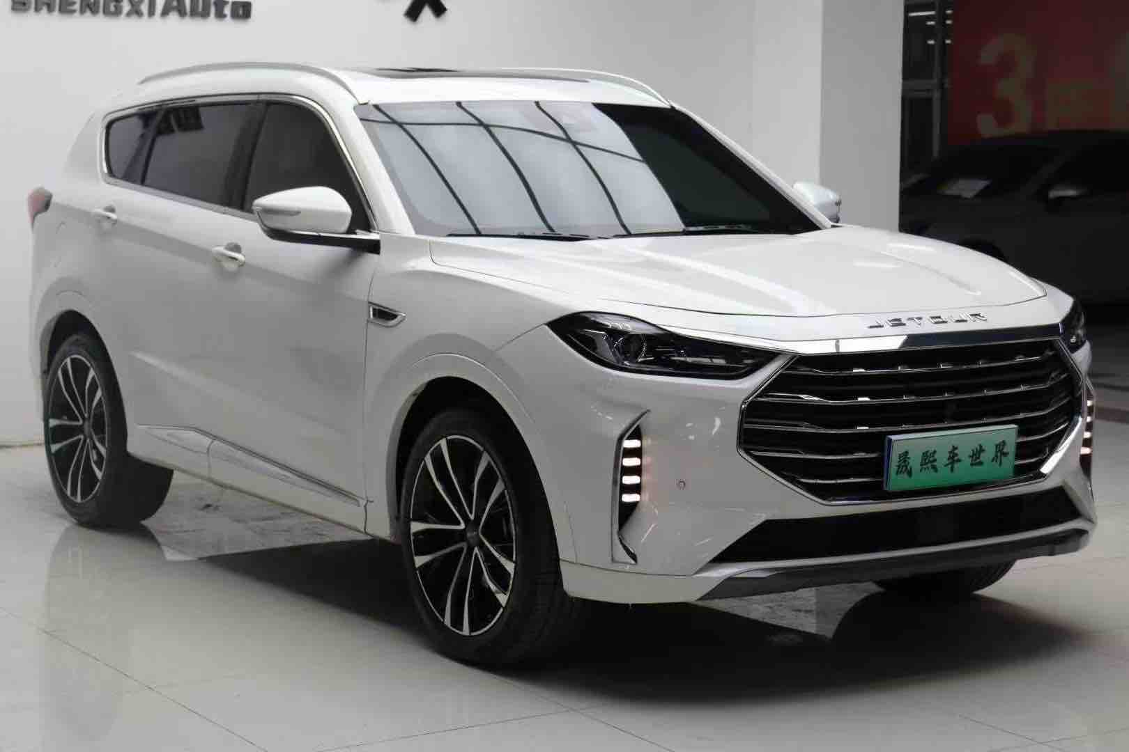 X70 PLUS 2021 car image #3