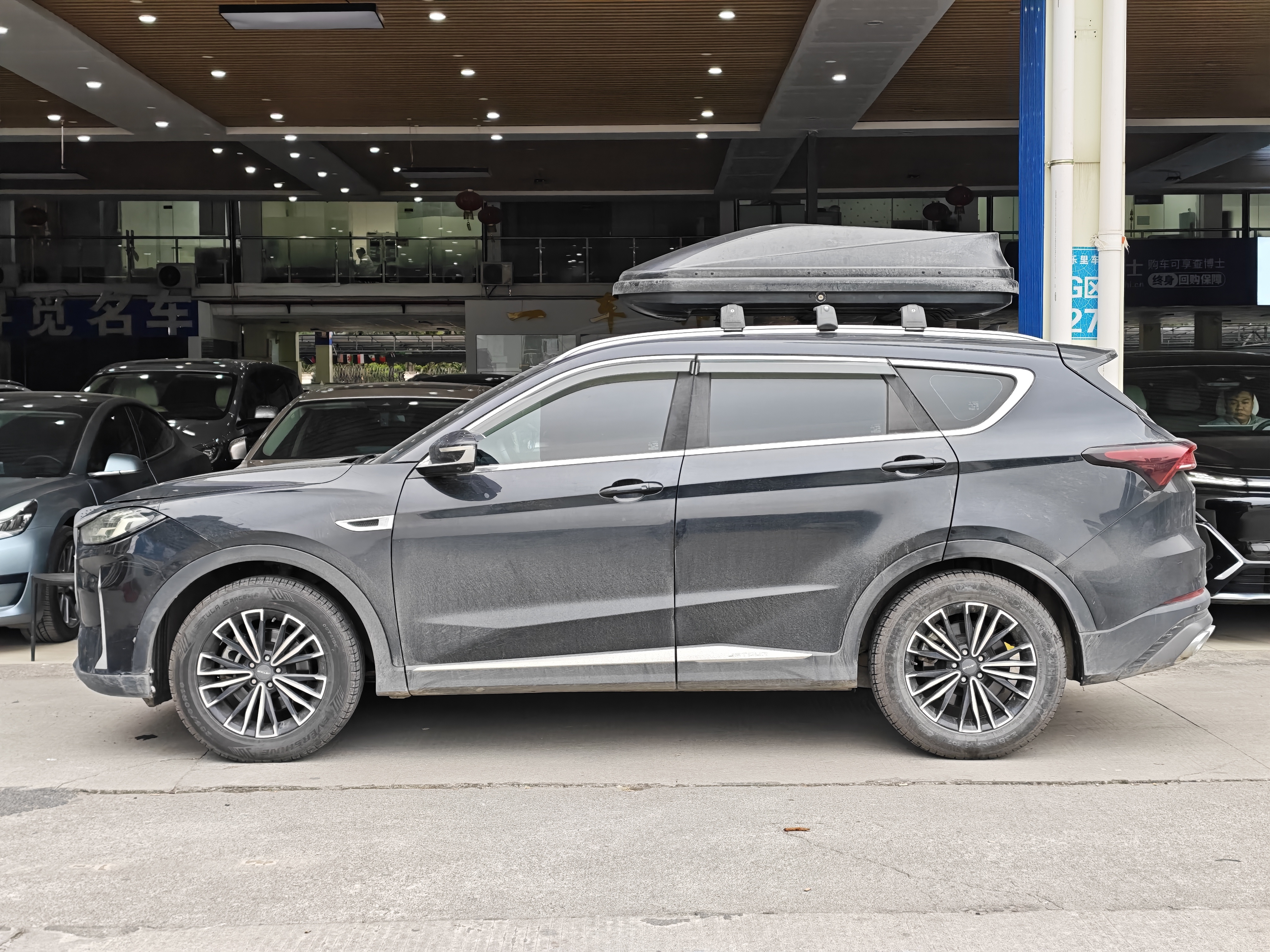 Jetour X70 PLUS 2022 car image #3