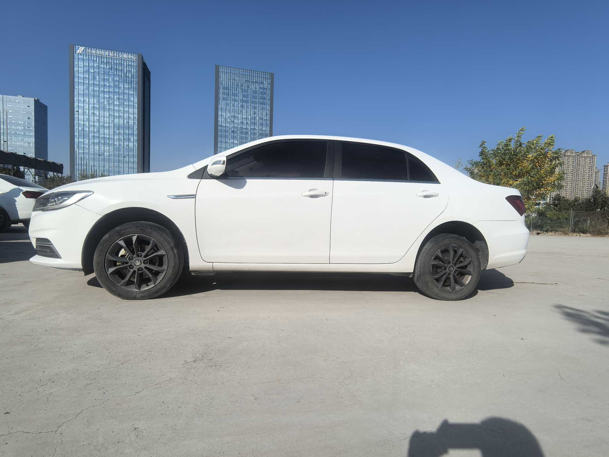 BYD Qin New Energy 2022 car image #3
