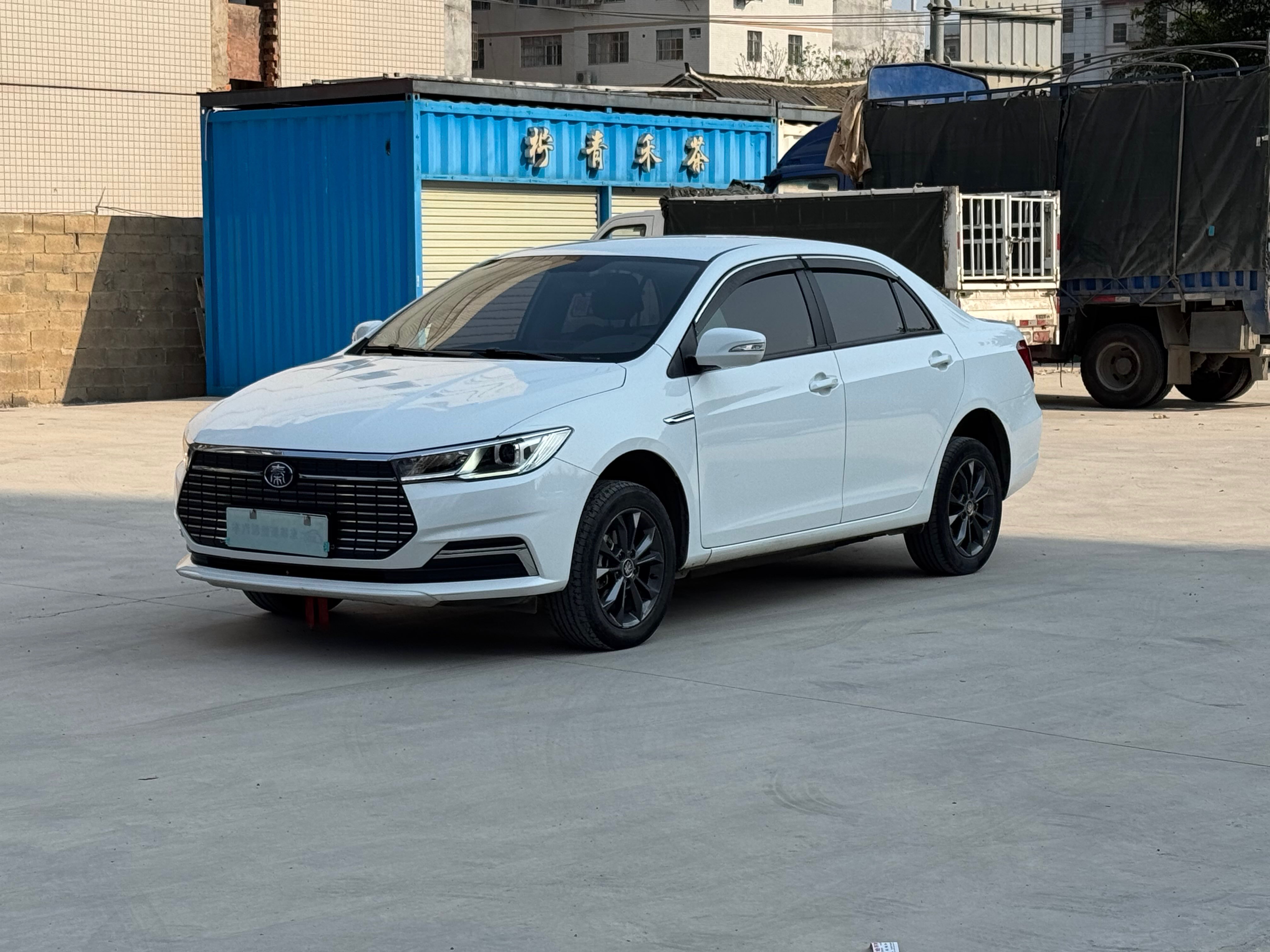 BYD Qin New Energy 2023 #3 BYD Qin New Energy 2023 immagine di auto #3