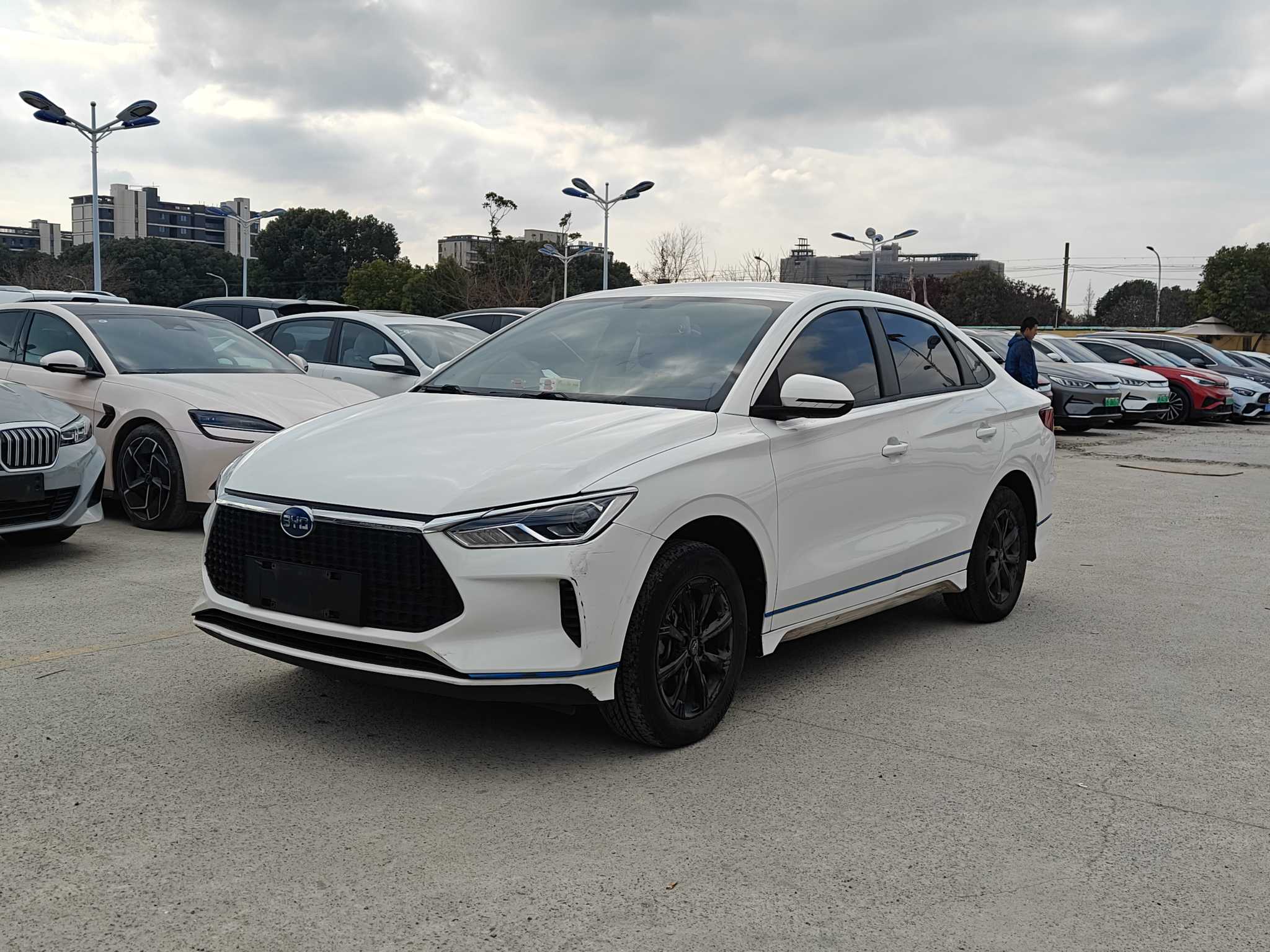 BYD e3 2022 #3 BYD e3 2022 car image #3