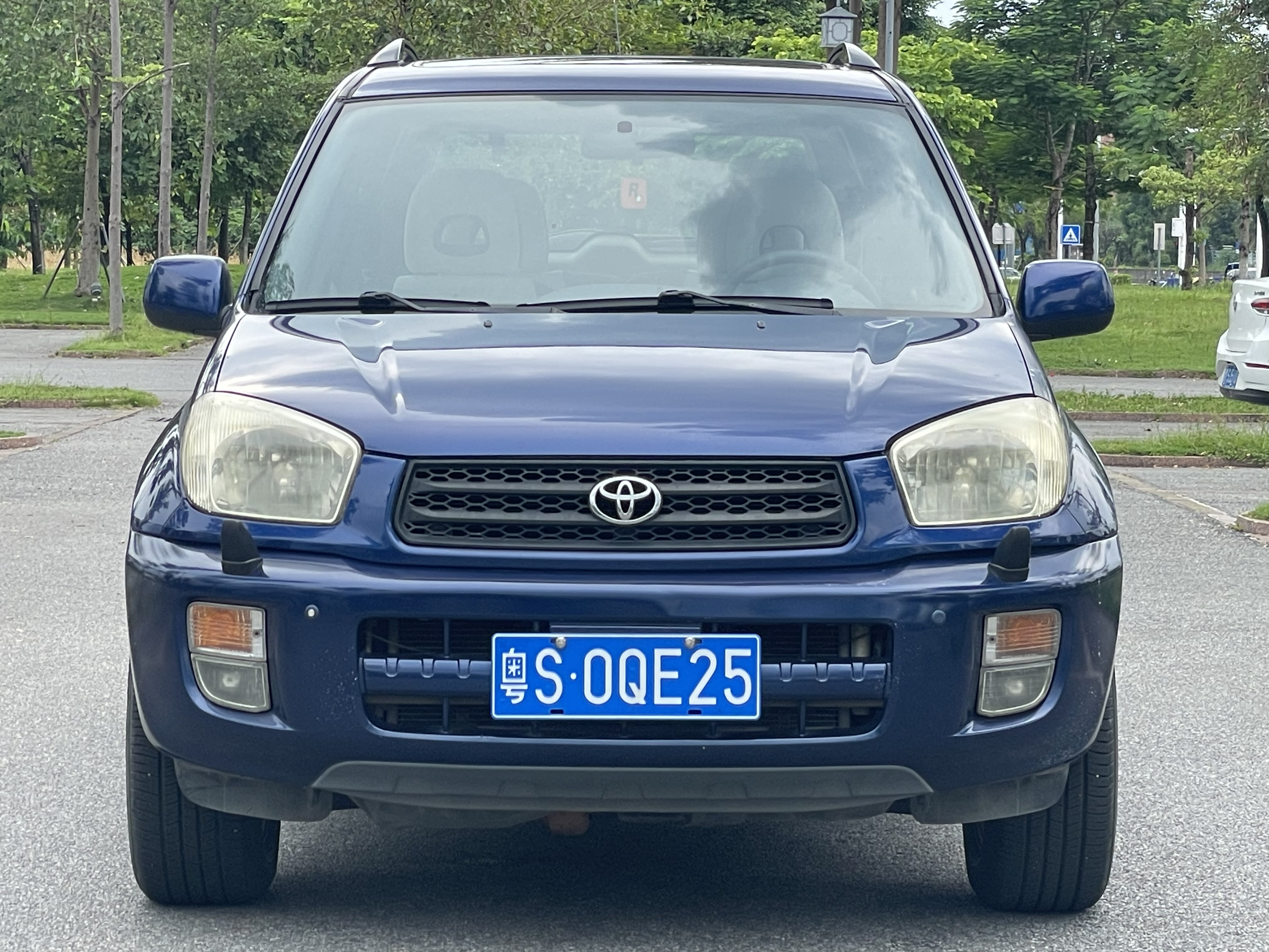 Toyota RAV4 (Imported) 2004 изображение автомобиля #3