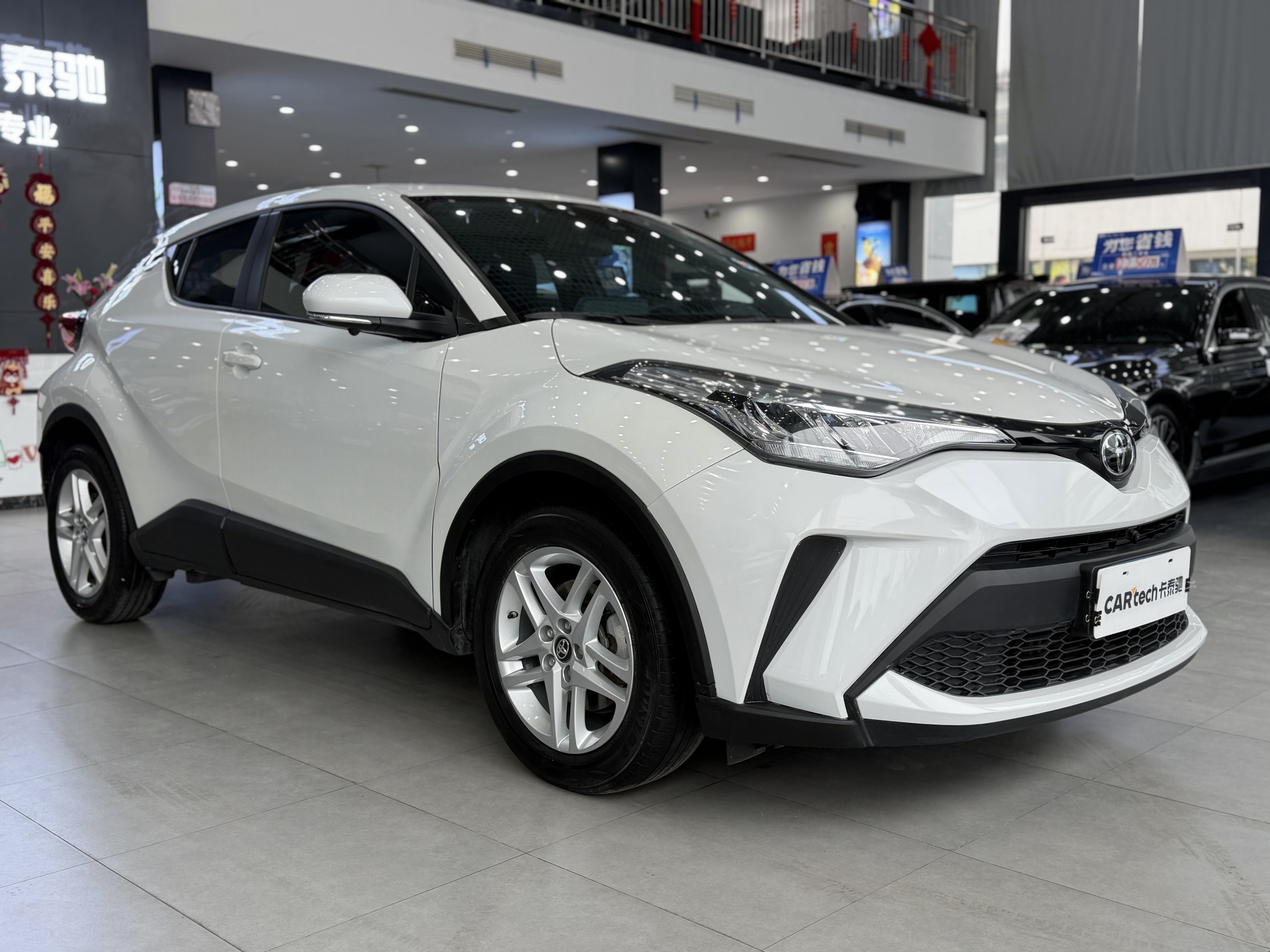 Toyota C-HR 2021 immagine di auto #3