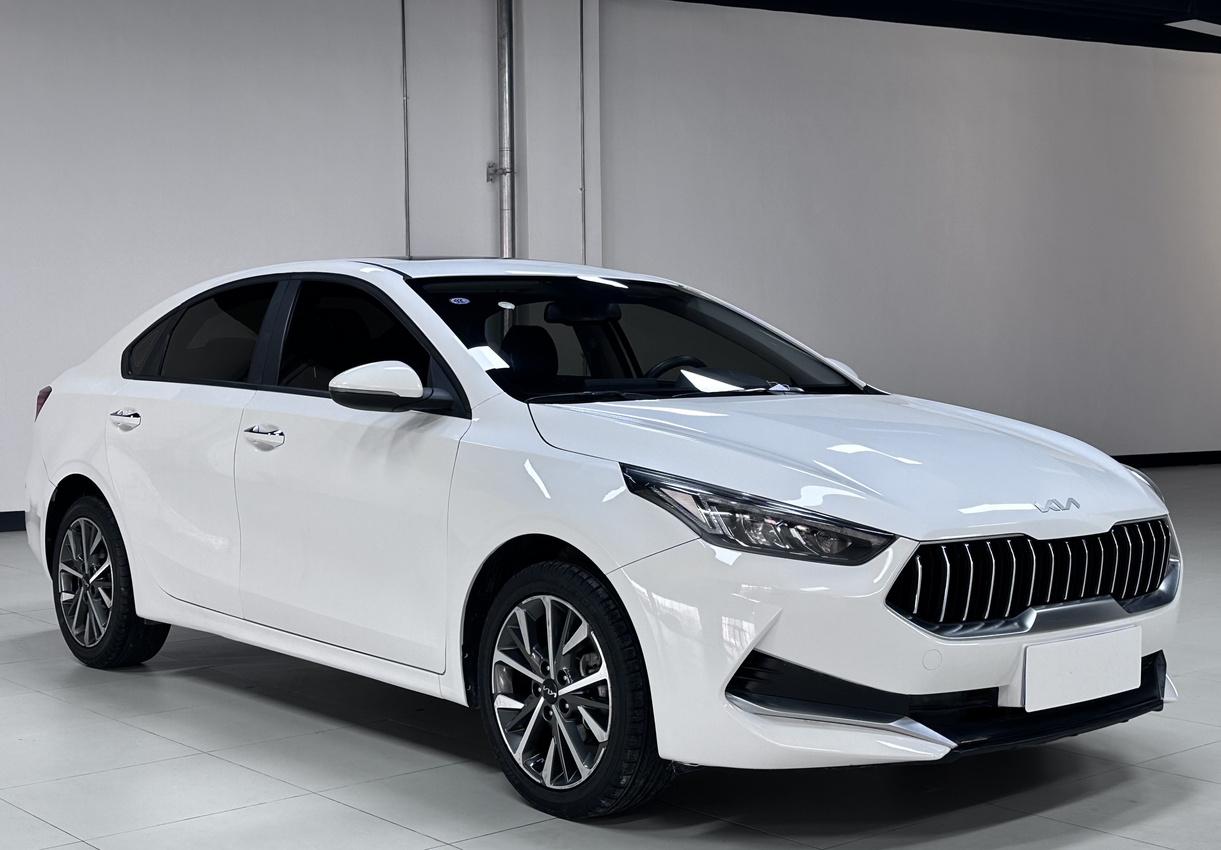 起亚 起亚K3 2023 汽车图片 #3