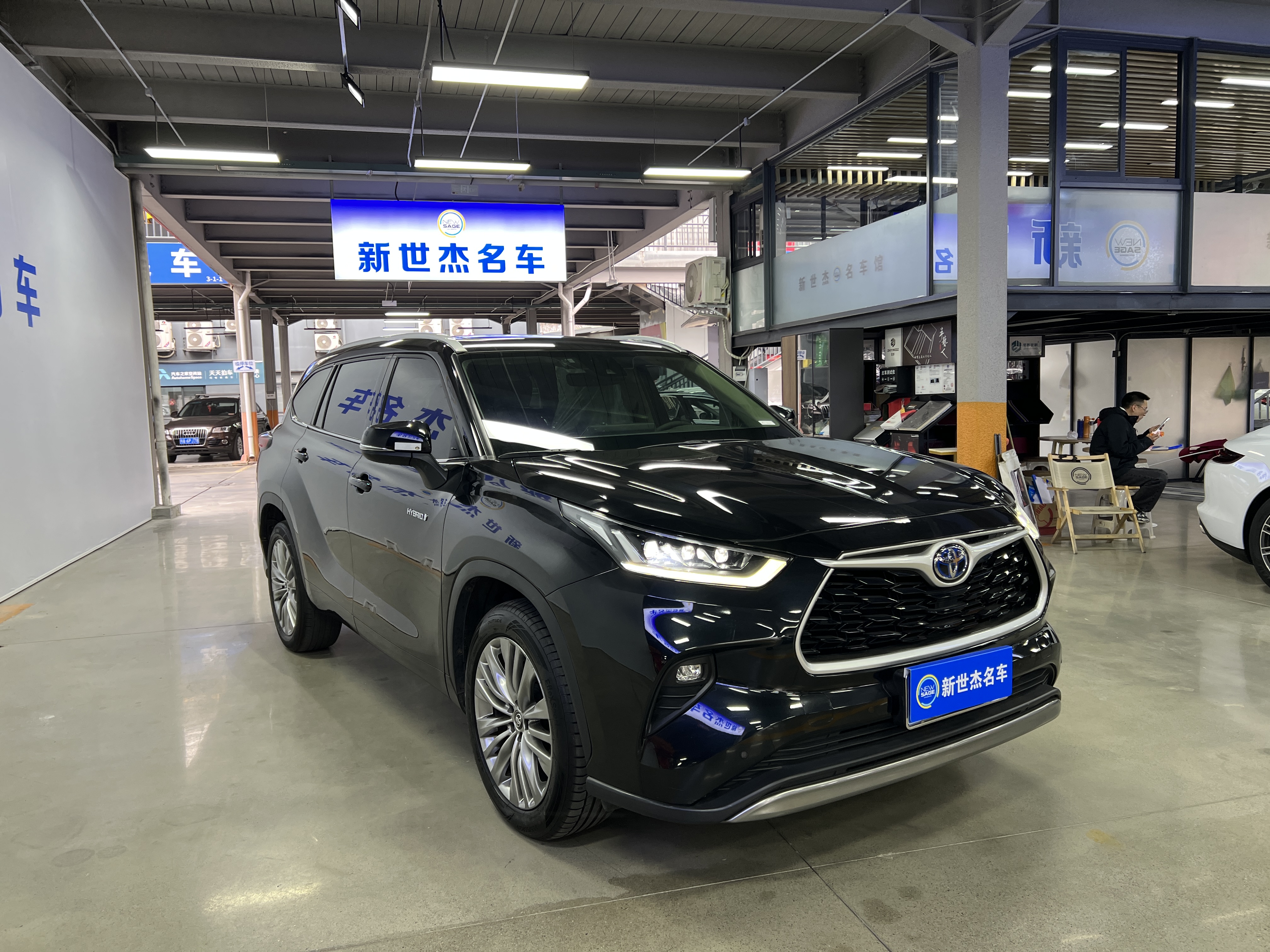 Toyota Highlander 2021 image de voiture #3