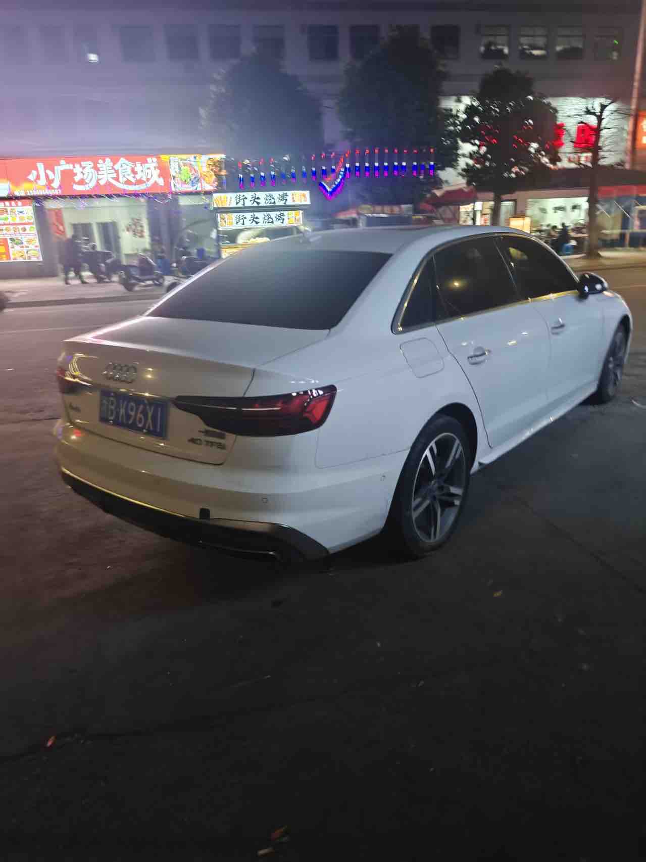 Audi A4L 2021 immagine di auto #3