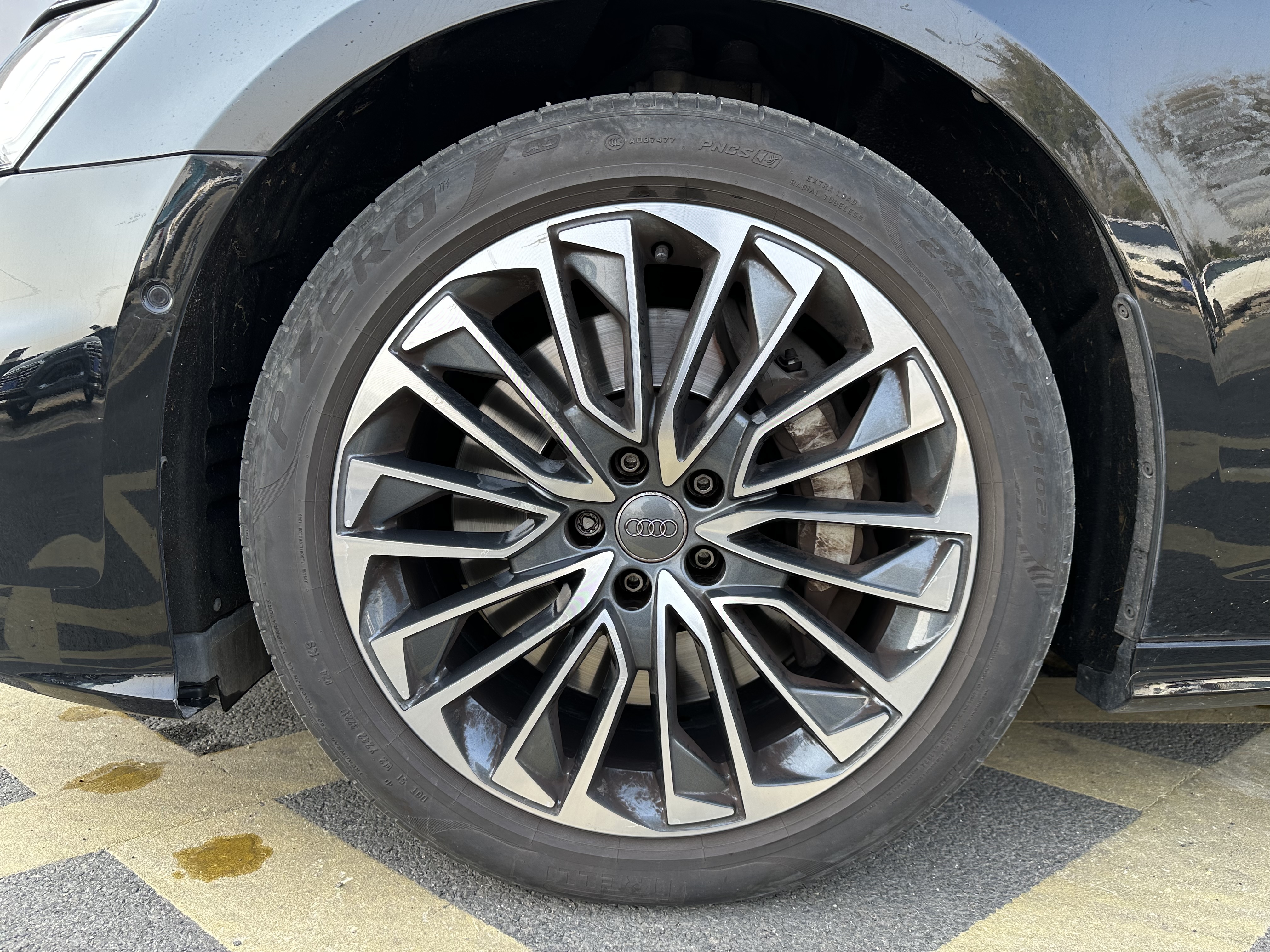 Audi 2021 car image #3