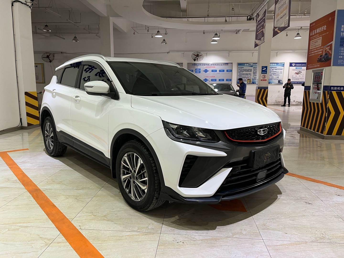 GEELY Coolray 2022 car image #3