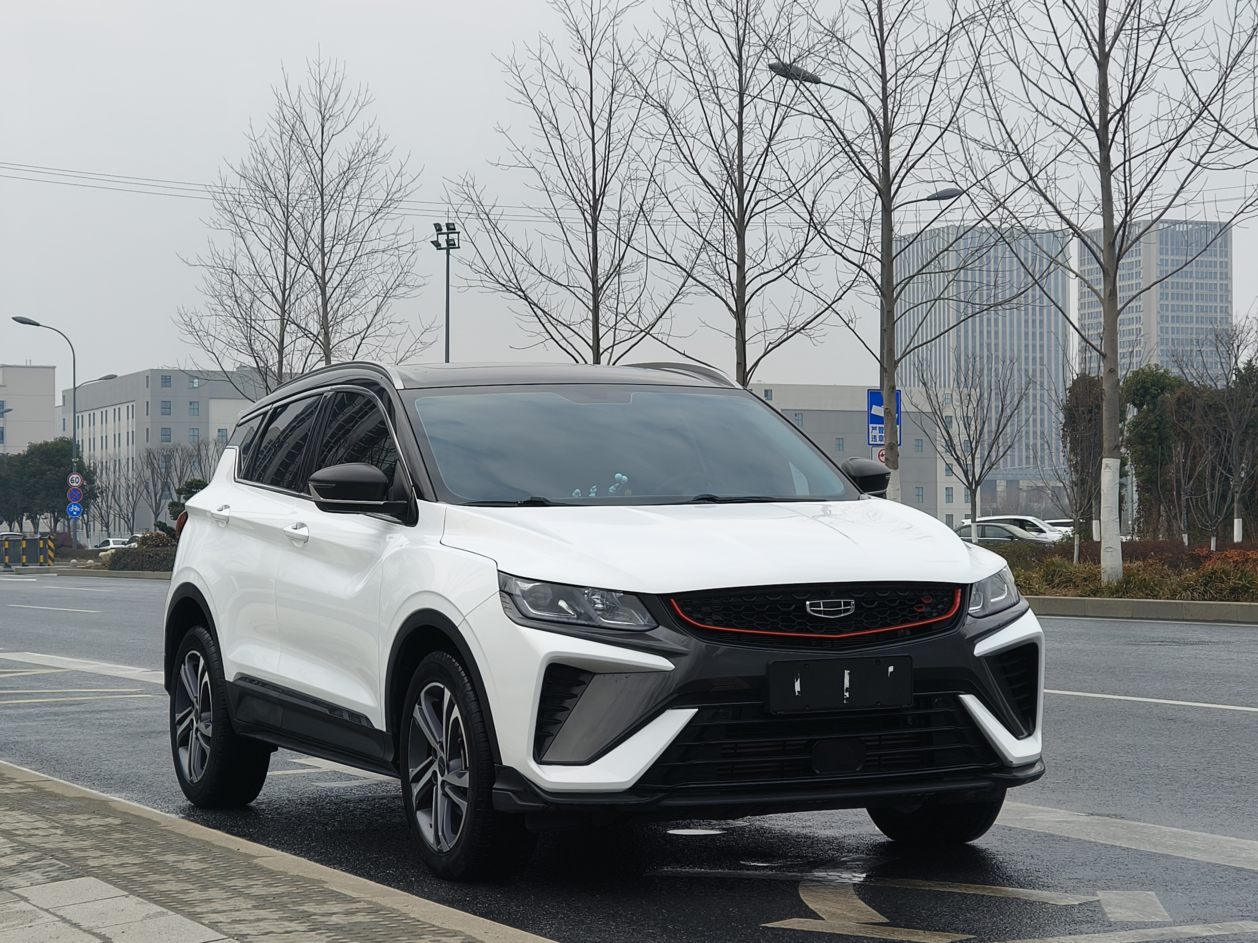 GEELY Coolray 2022 car image #3
