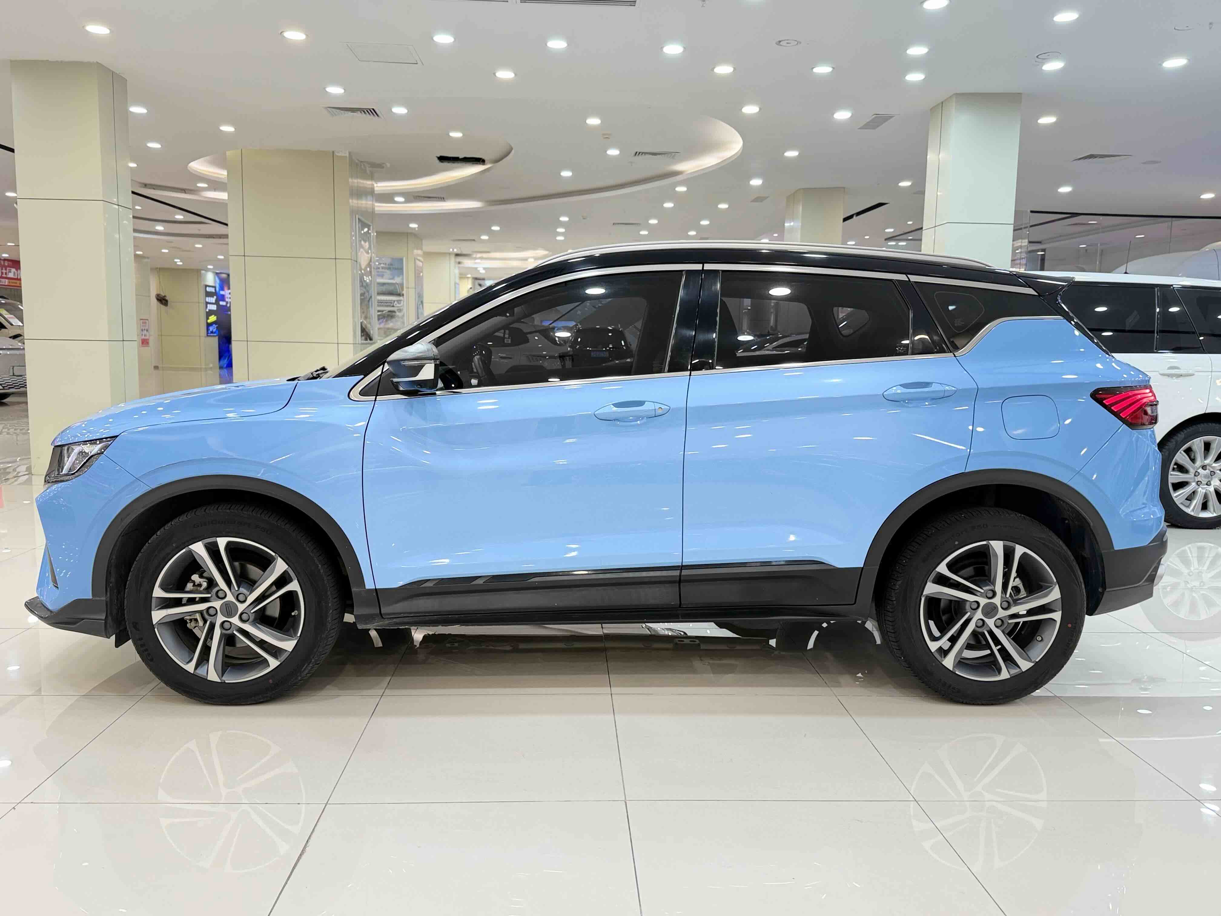 GEELY Coolray 2022 #3 GEELY Coolray 2022 car image #3