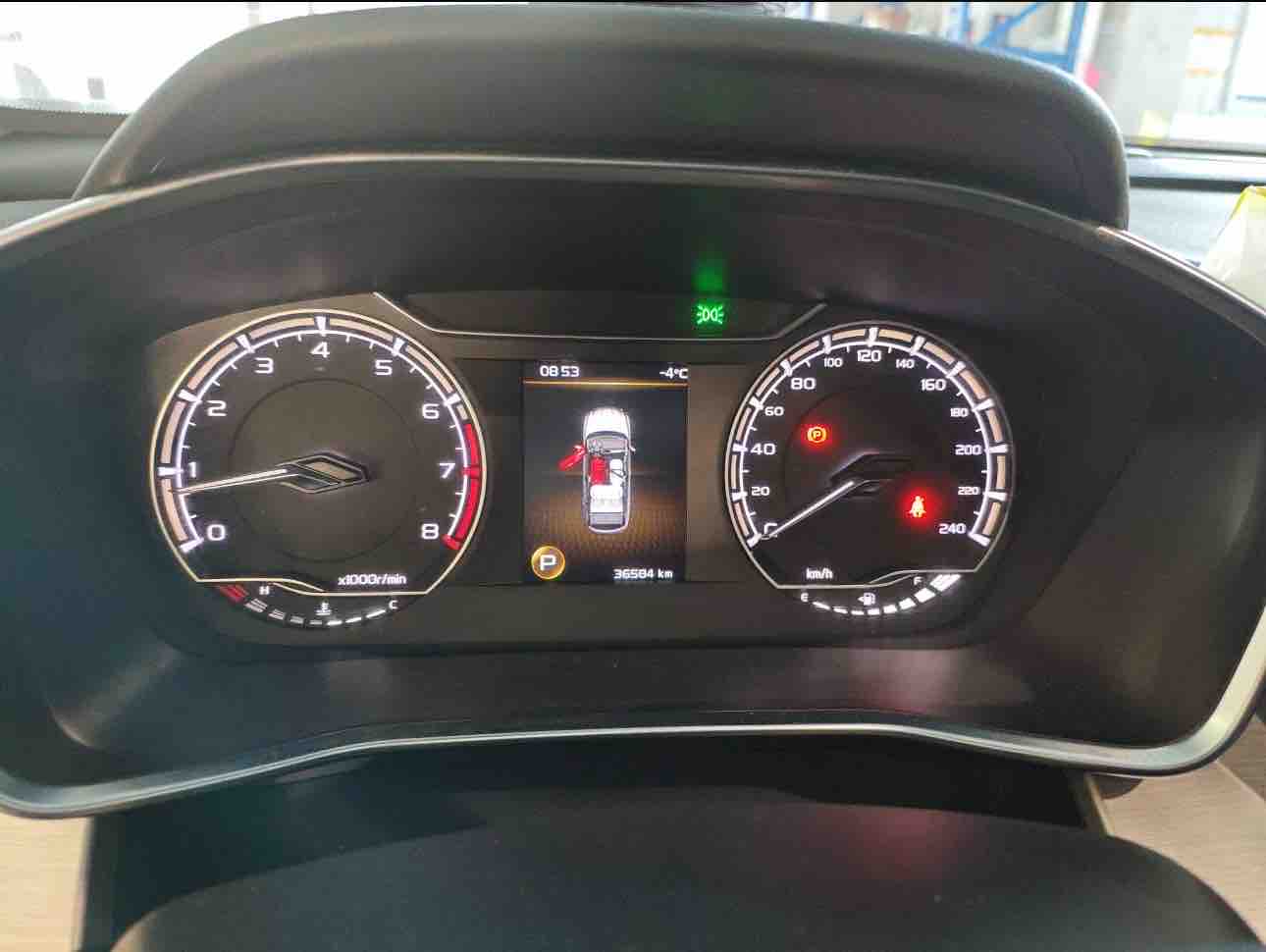 GEELY Coolray 2022 car image #3
