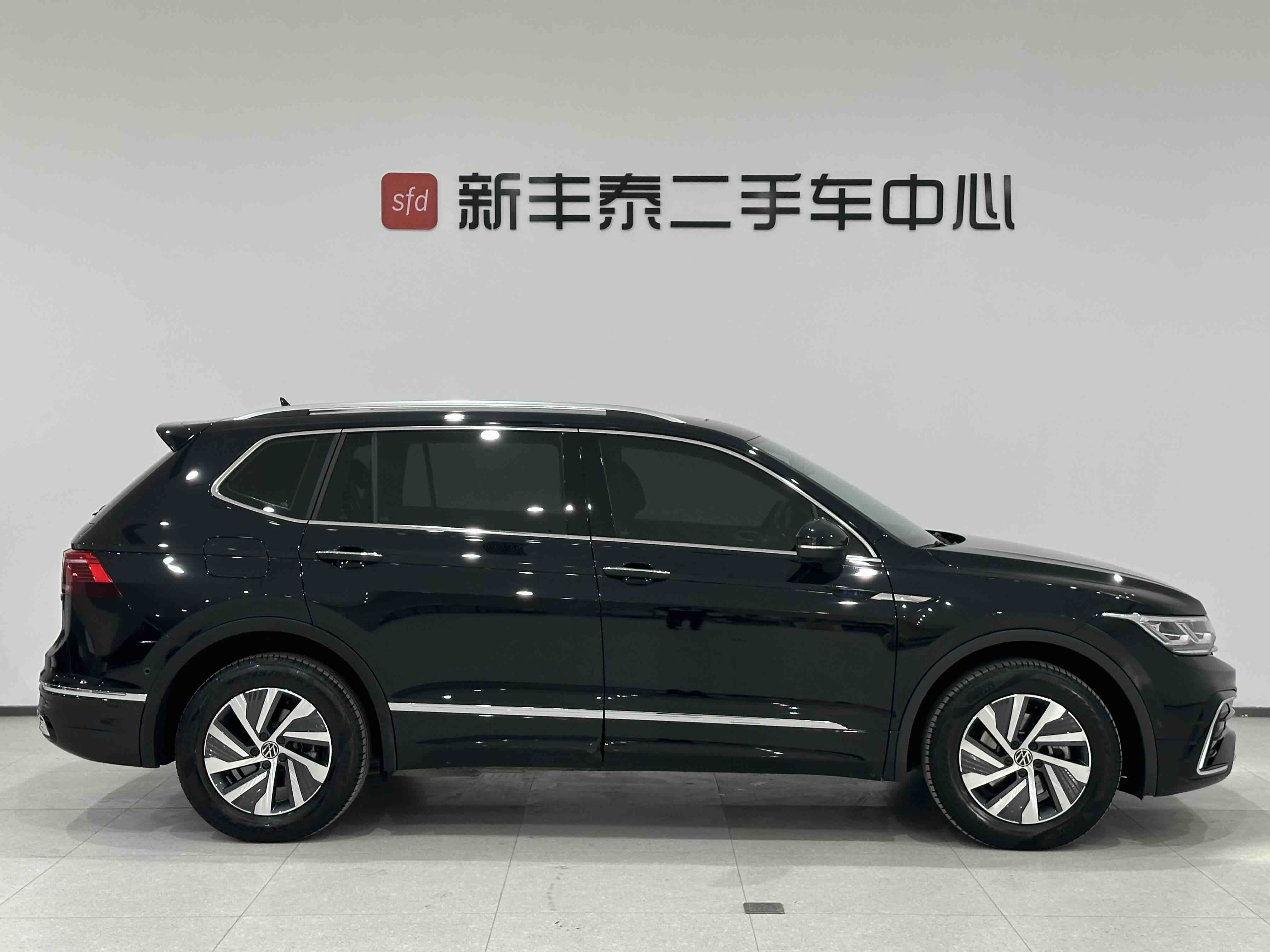 Volkswagen Tiguan L New Energy 2022 изображение автомобиля #3