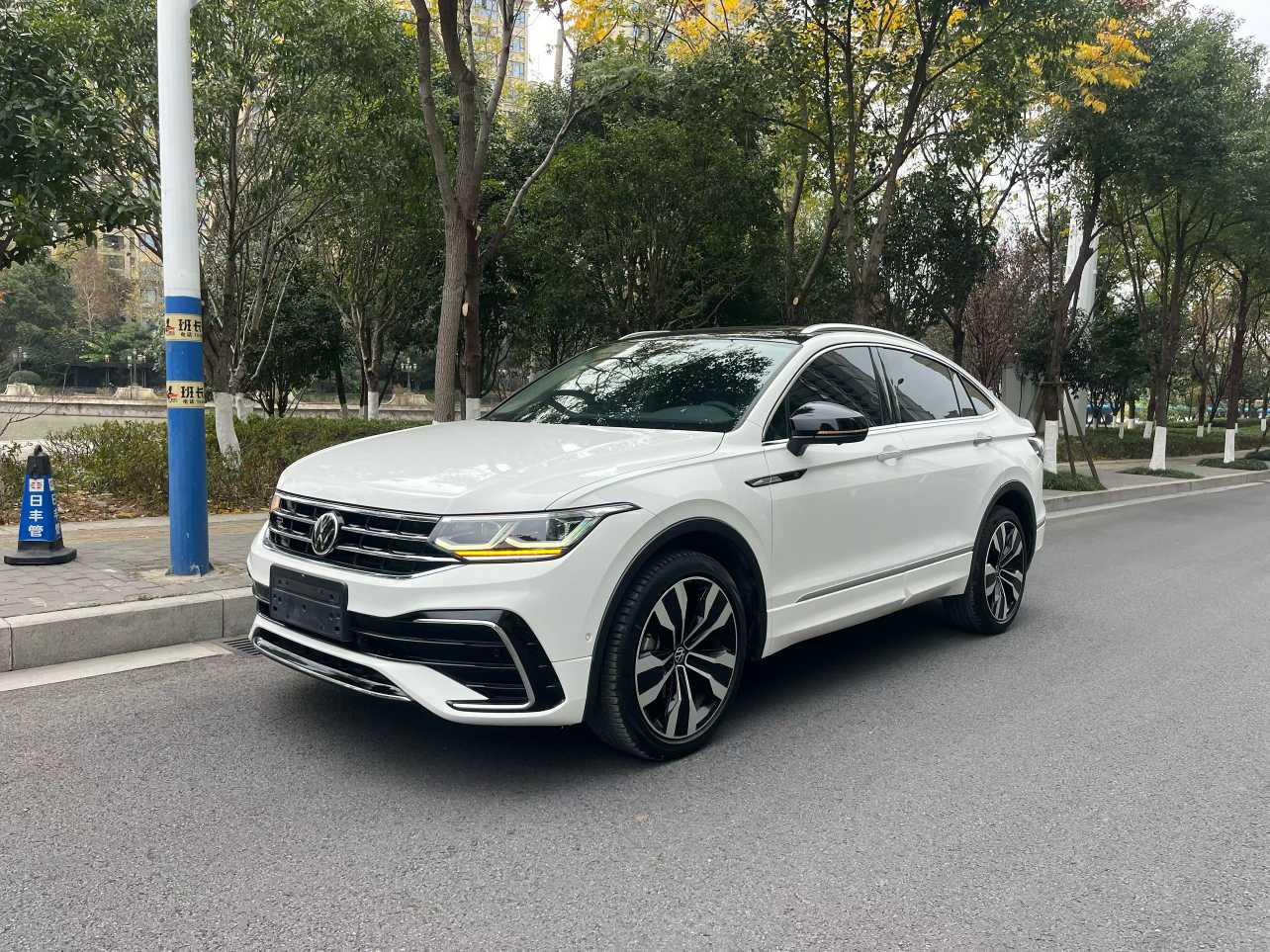 Volkswagen Tiguan X 2022 car image #3