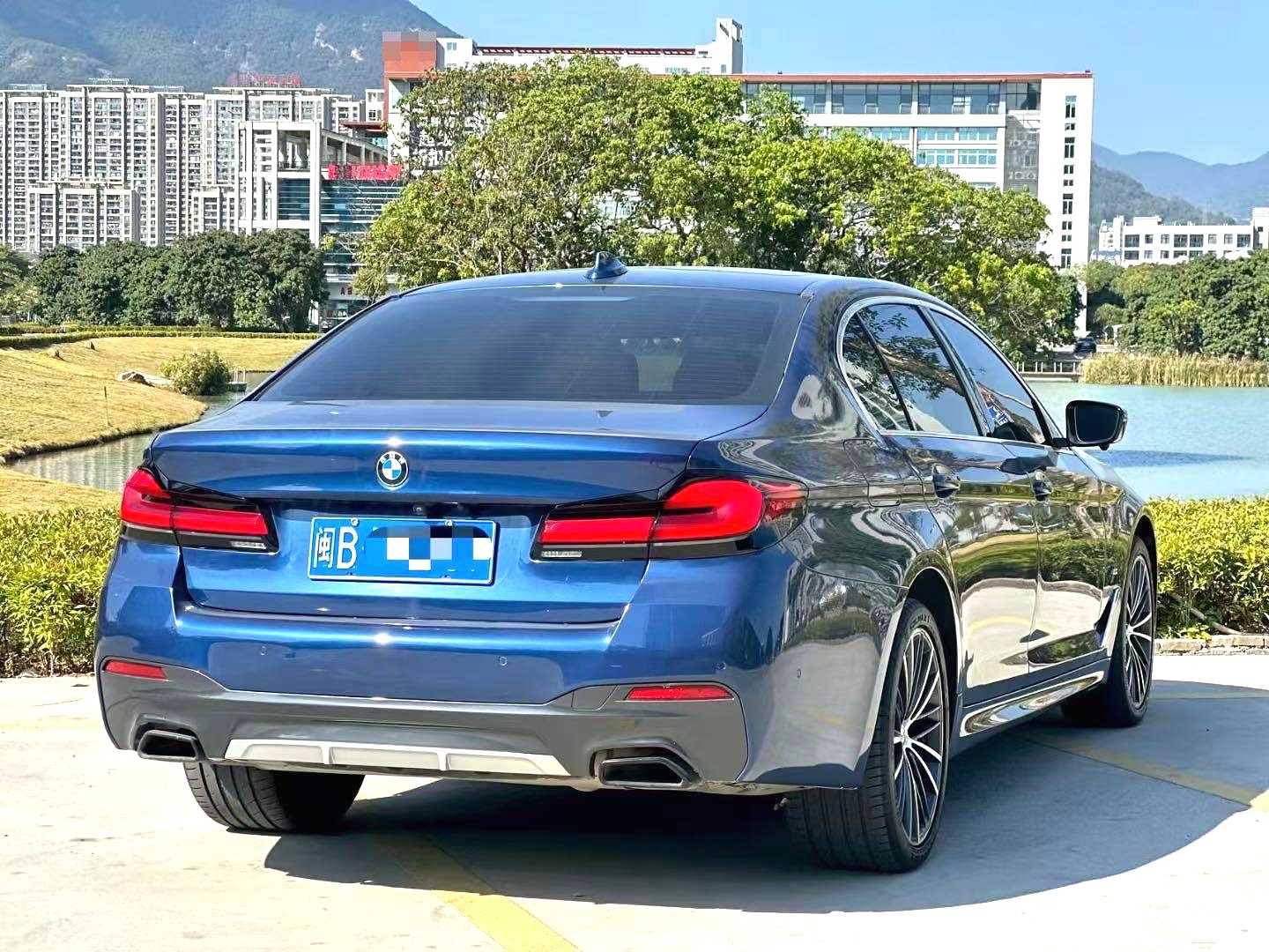 BMW 5 Series 2022 #3 BMW 5 Series 2022 car image #3
