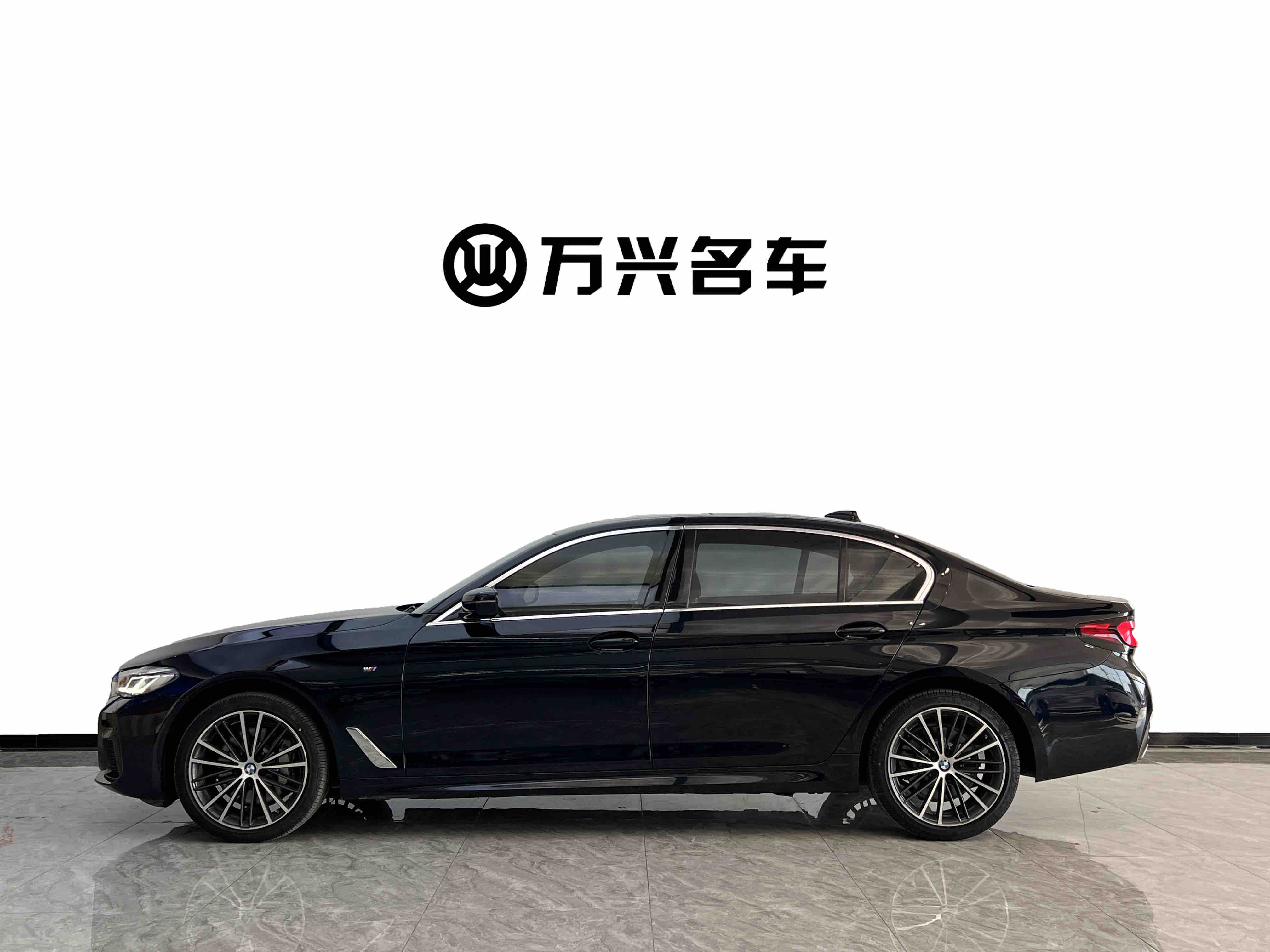 BMW 5 Series 2023 #3 BMW 5 Series 2023 car image #3