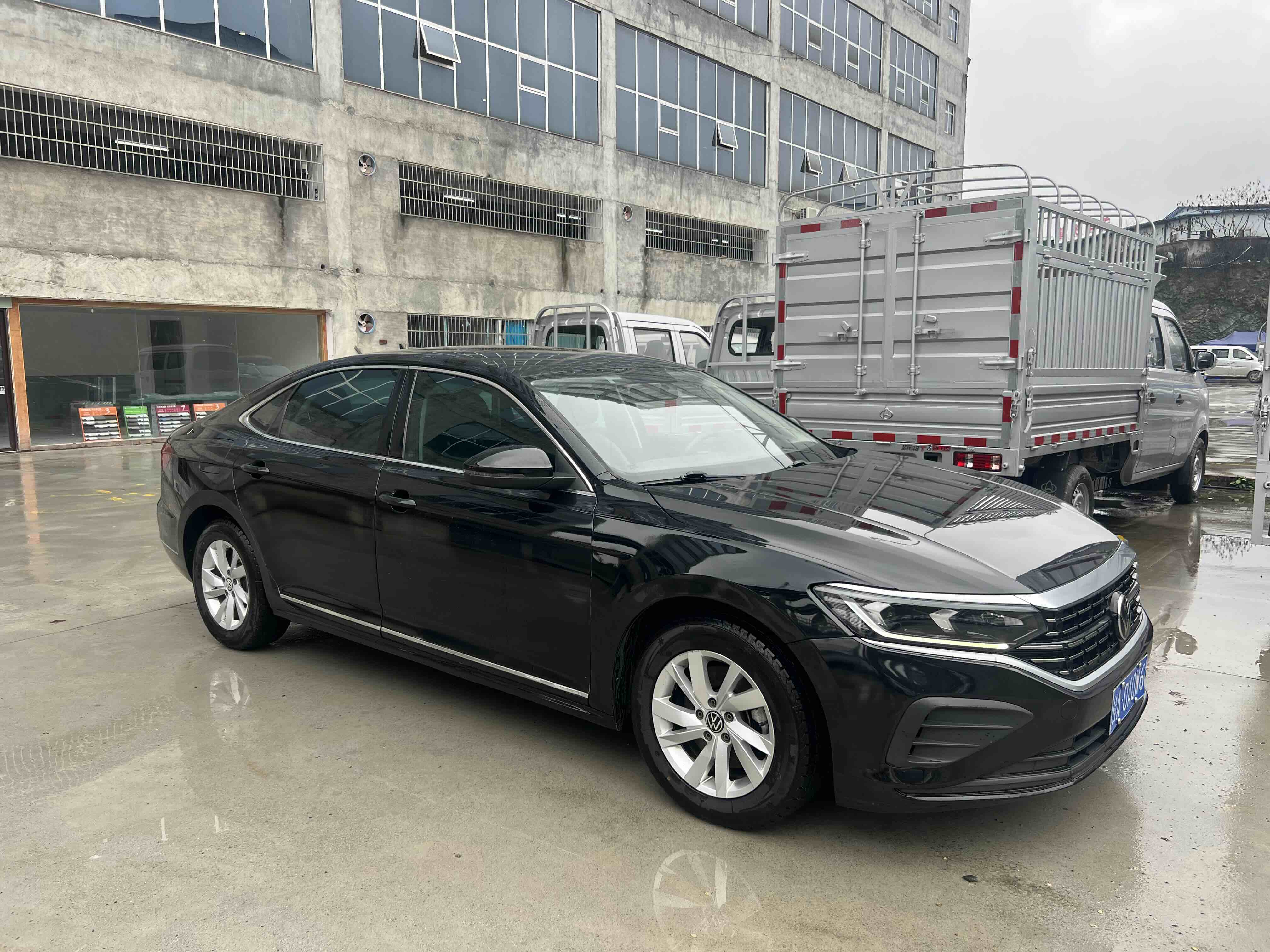 Volkswagen Passat 2022 صورة سيارة #3
