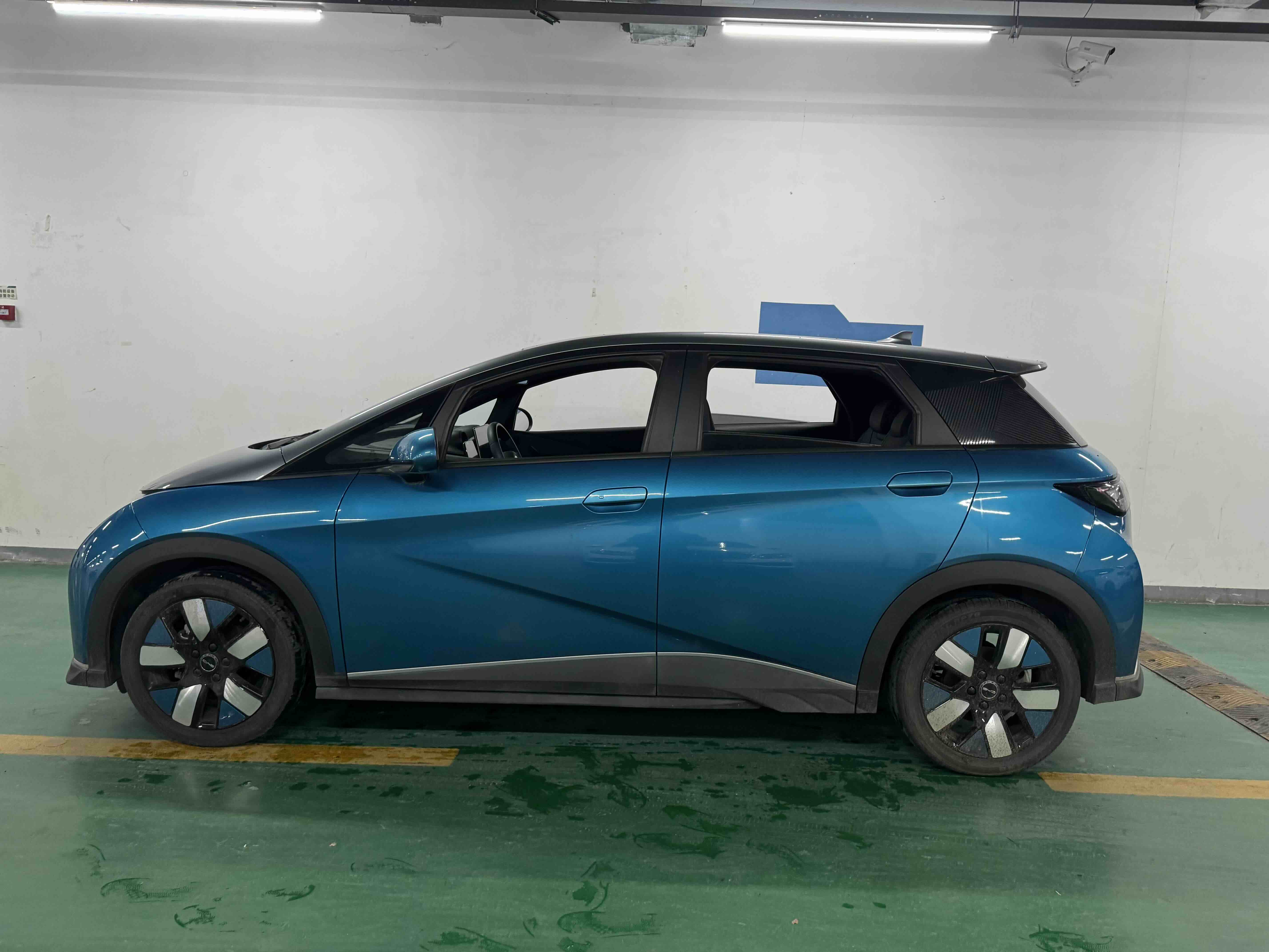 BYD Dolphin 2022 صورة سيارة #3