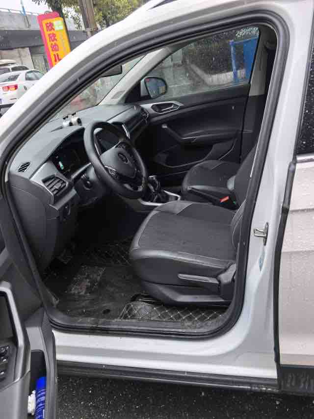 Volkswagen T-Cross 2022 #3 Volkswagen T-Cross 2022 car image #3