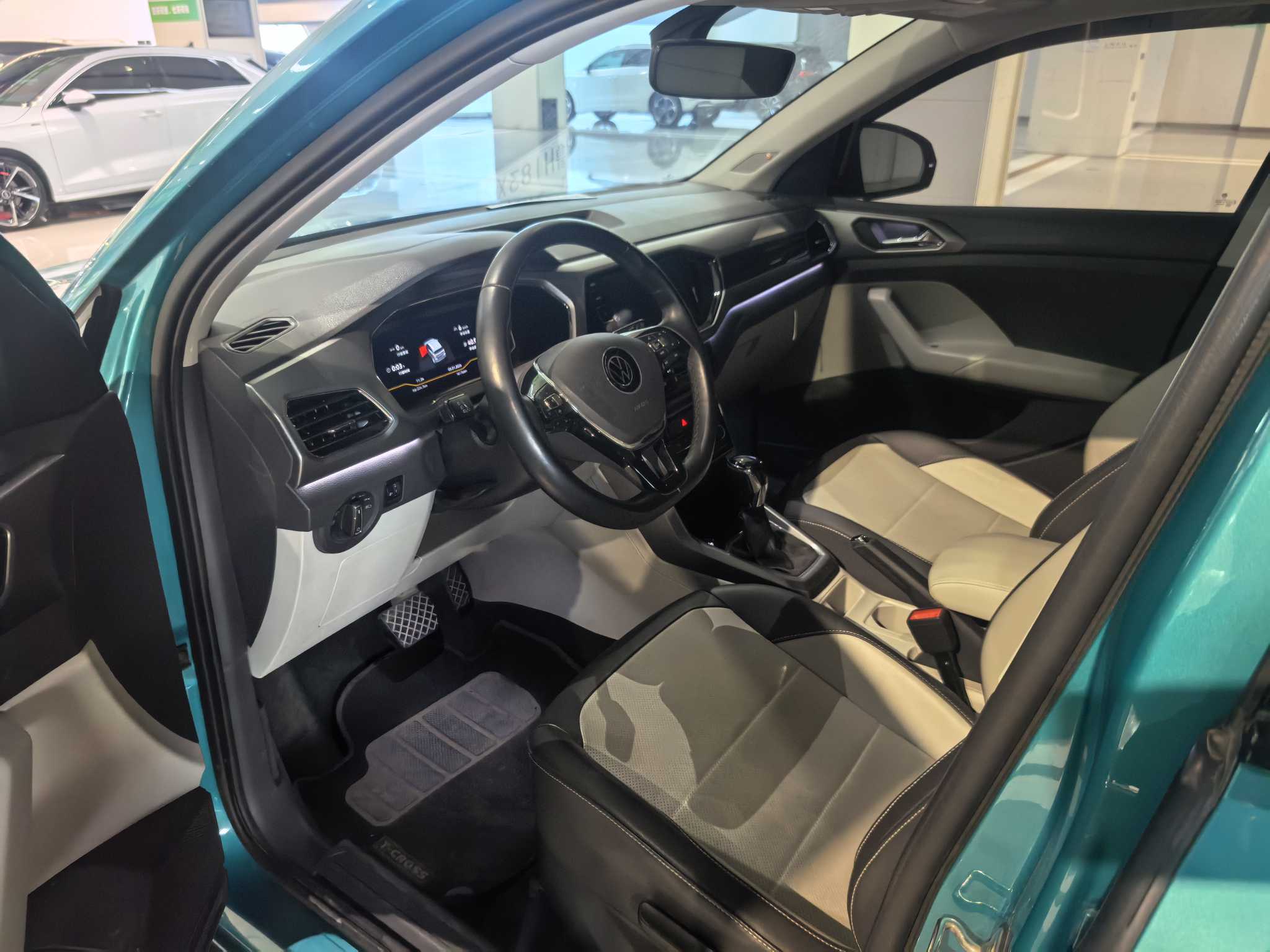 Volkswagen T-Cross 2022 #3 Volkswagen T-Cross 2022 car image #3