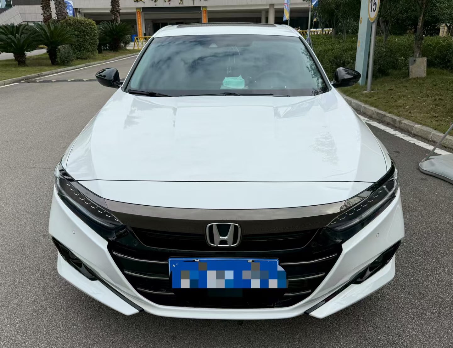 BYD F3R 2023 car image #3