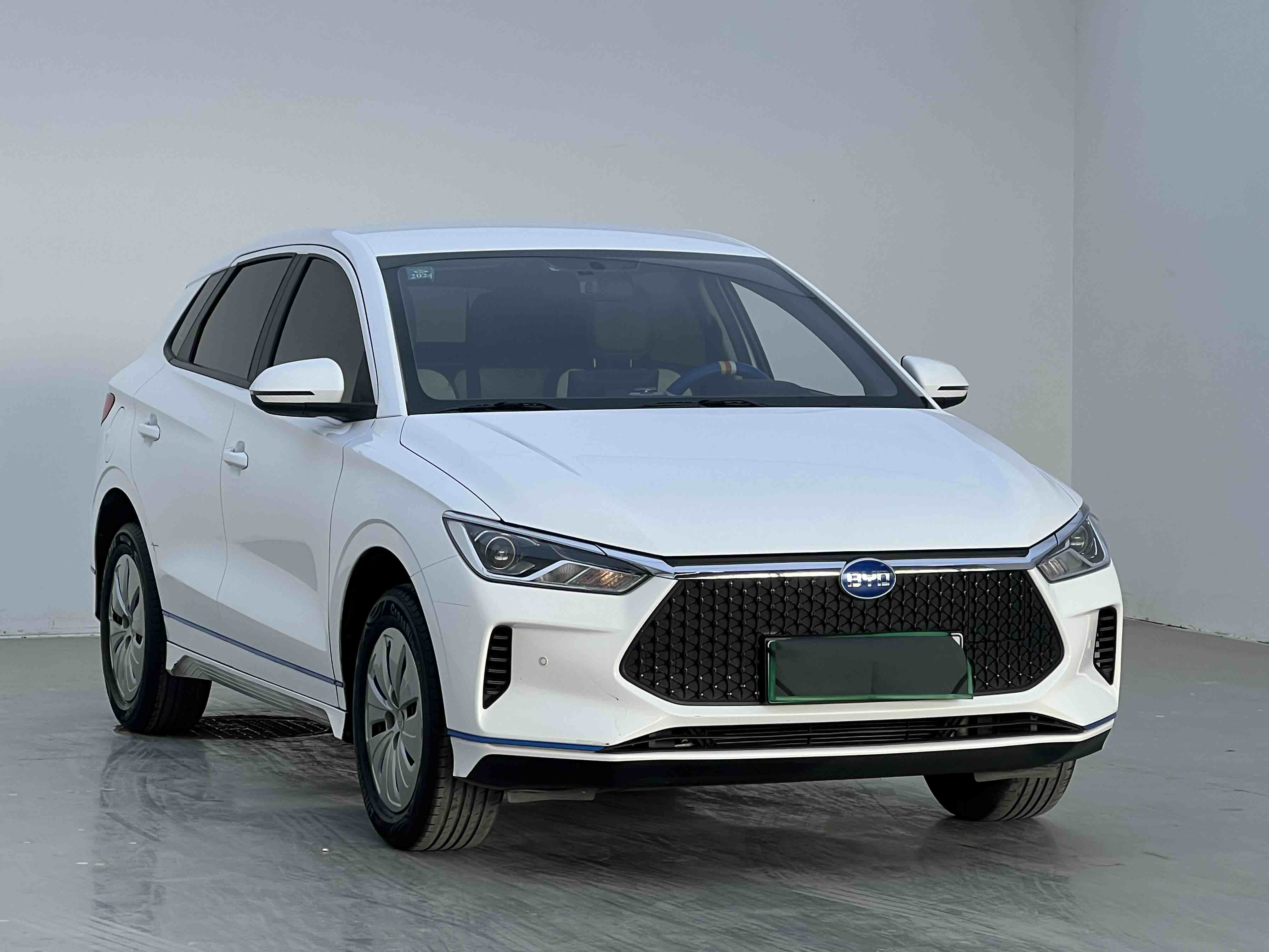 BYD e2 2022 imagem de carro #3