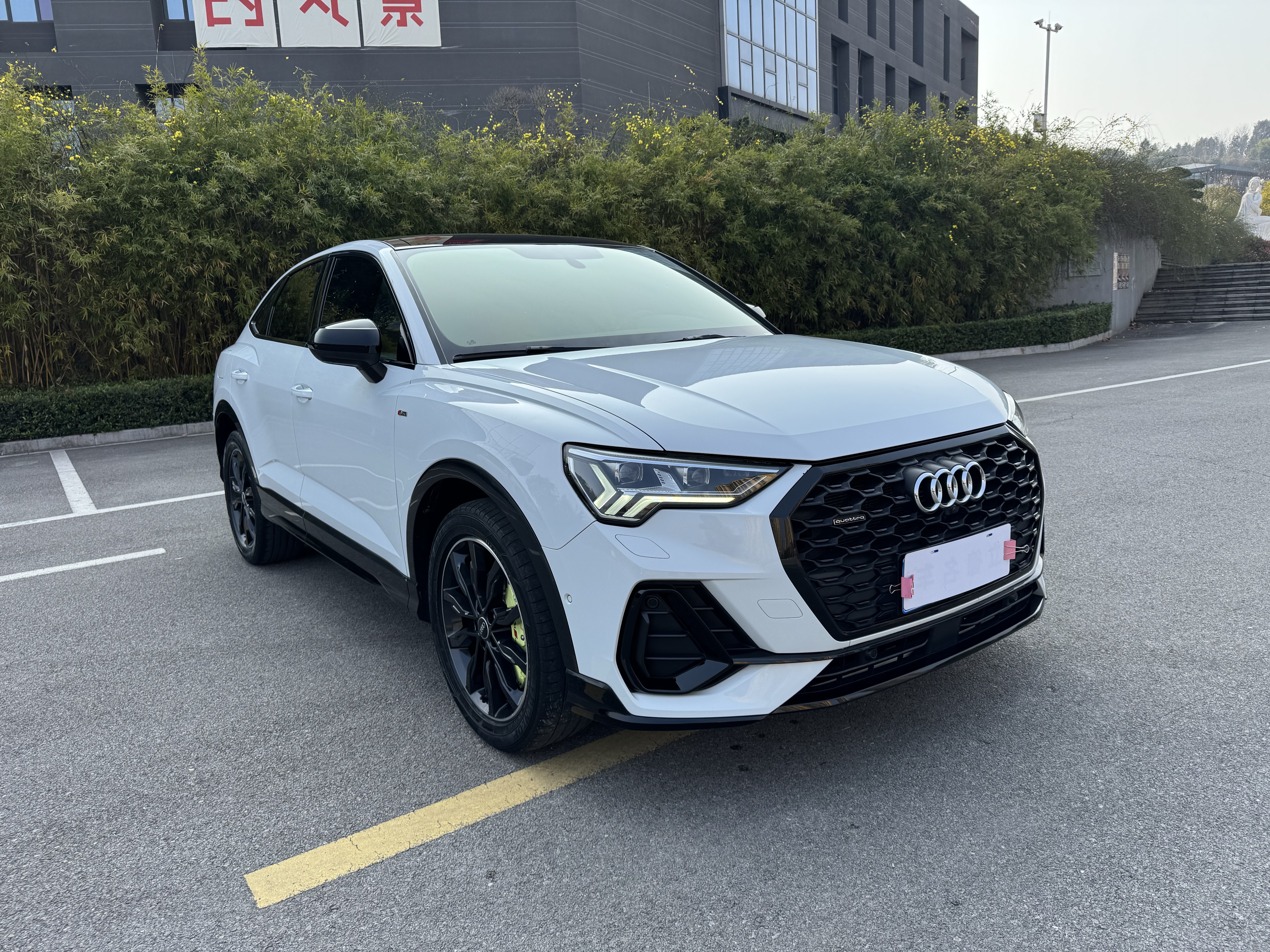 Audi Q3 Sportback 2022 изображение автомобиля #3