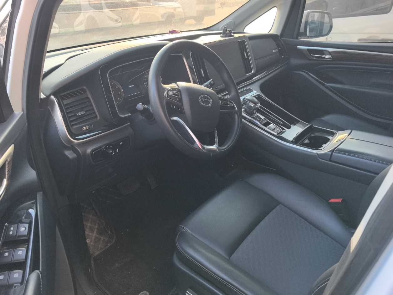 GAC Trumpchi M8 2022 #3 GAC Trumpchi M8 2022 car image #3