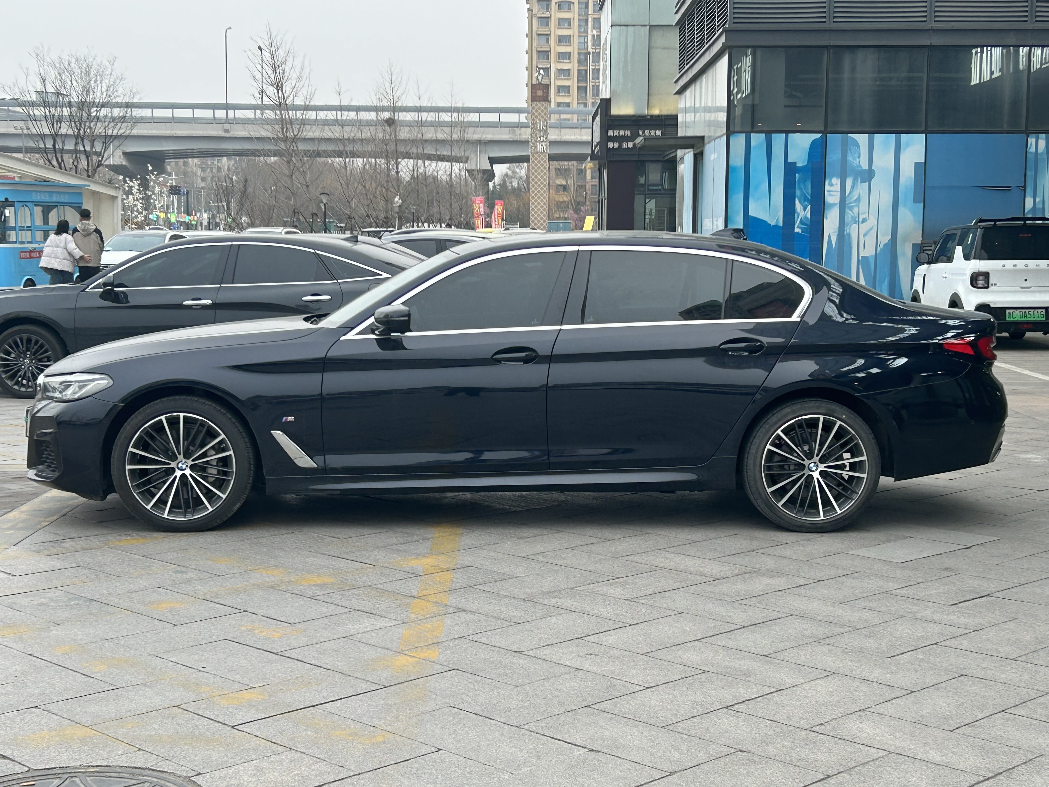 BMW 5 Series 2021 #3 BMW 5 Series 2021 car image #3