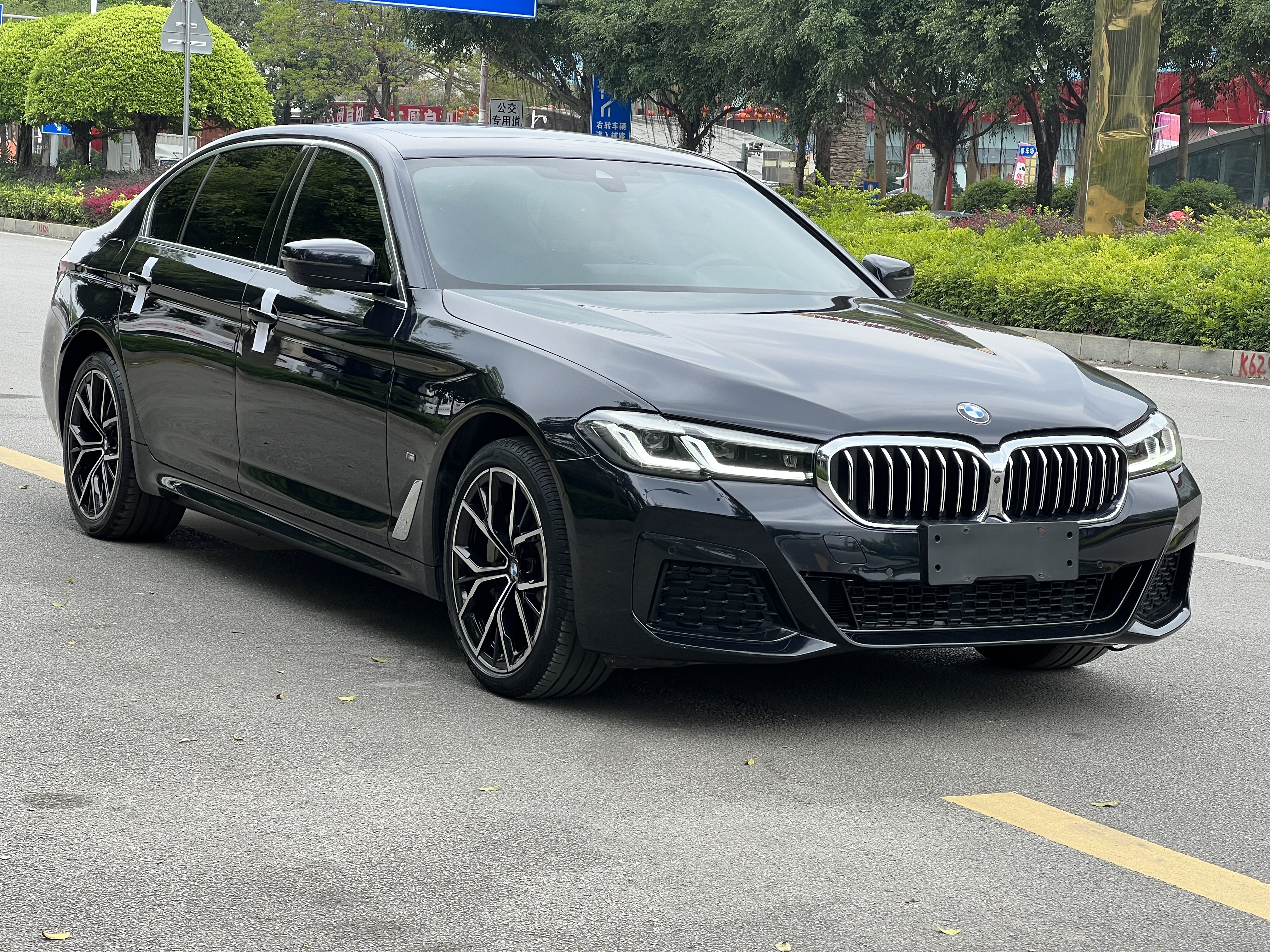 BMW 5 Series 2023 car image #3