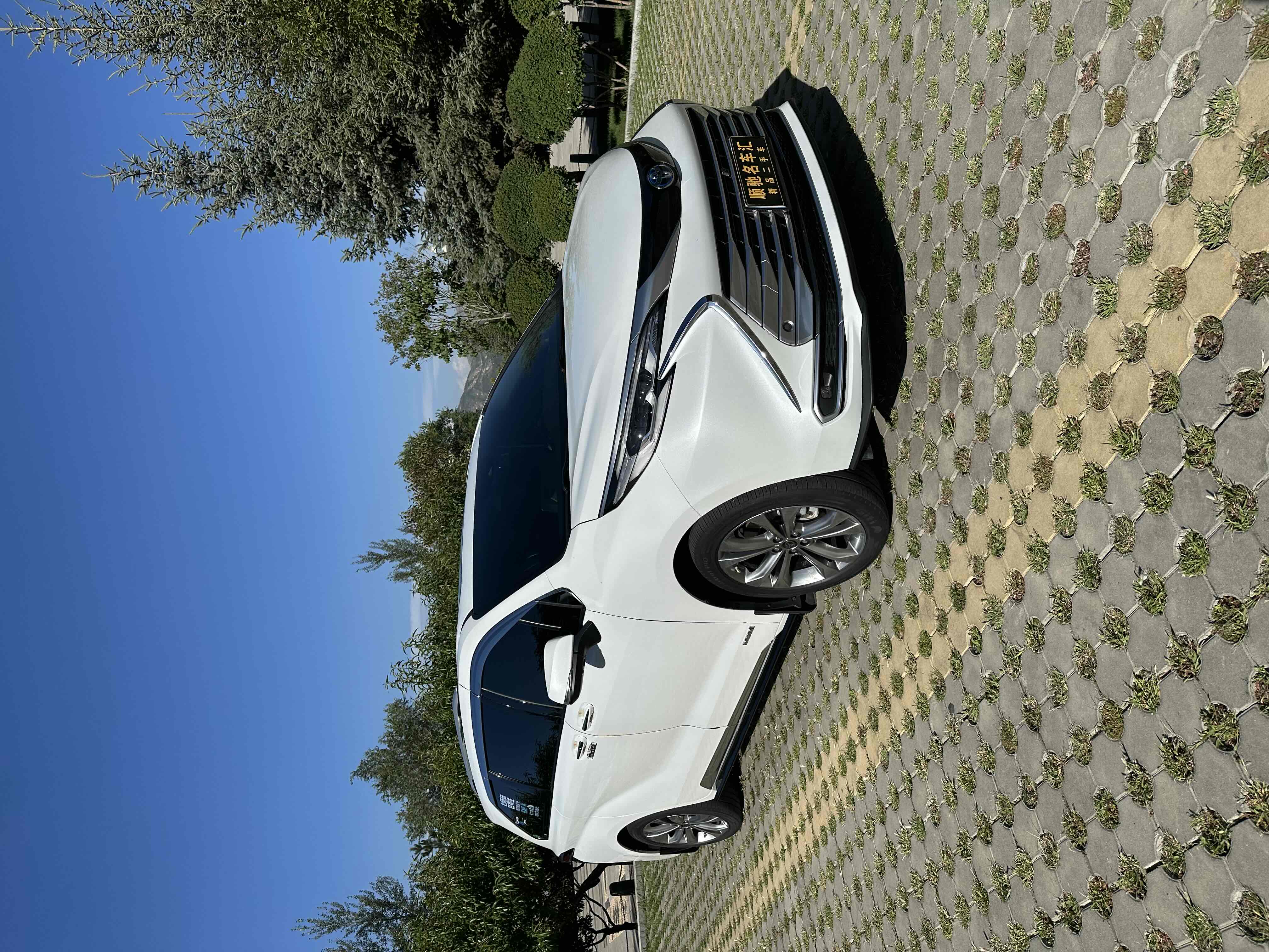 Toyota Sienna 2023 #3 Toyota Sienna 2023 car image #3