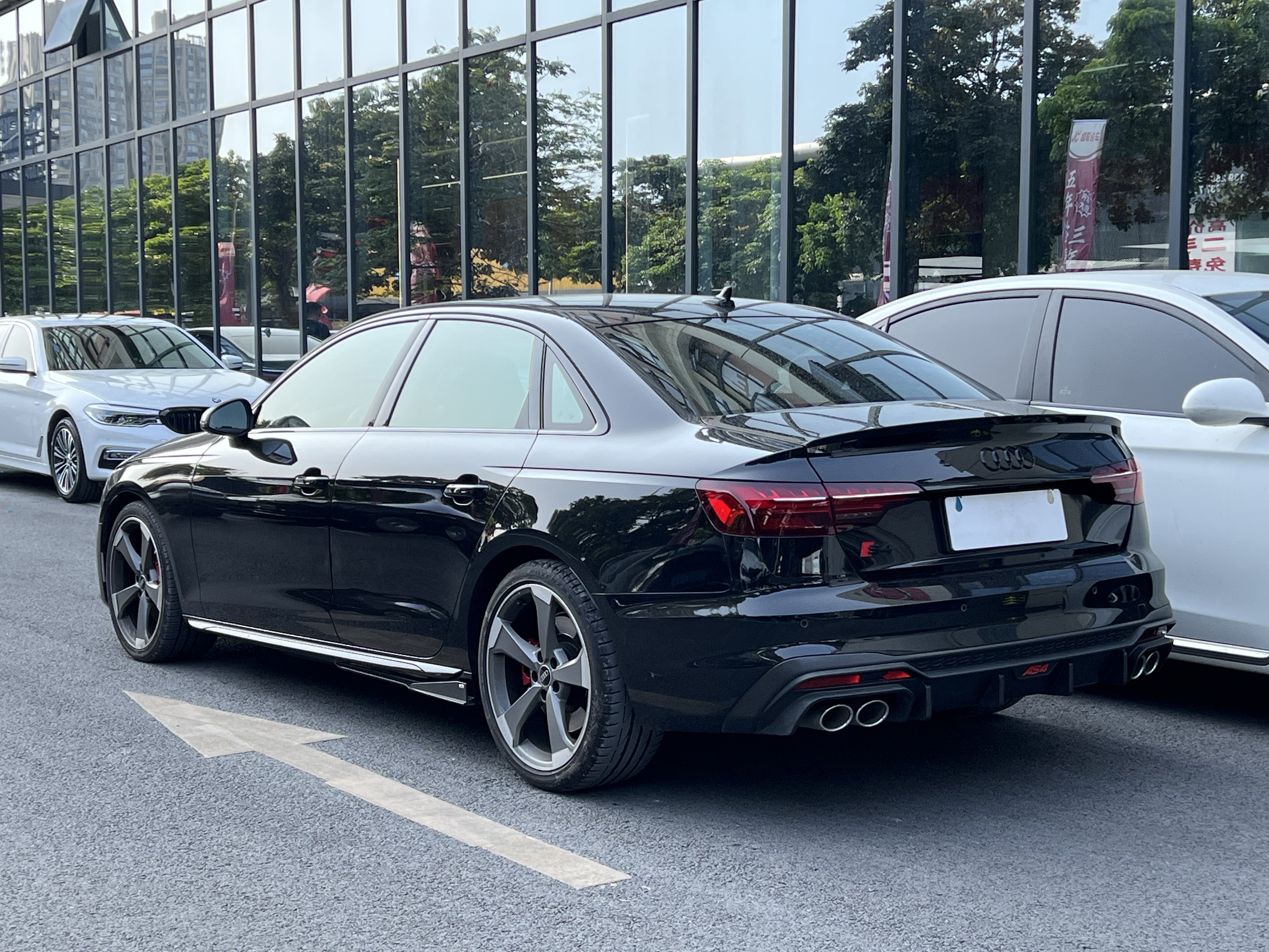 Audi S4 2023 صورة سيارة #3