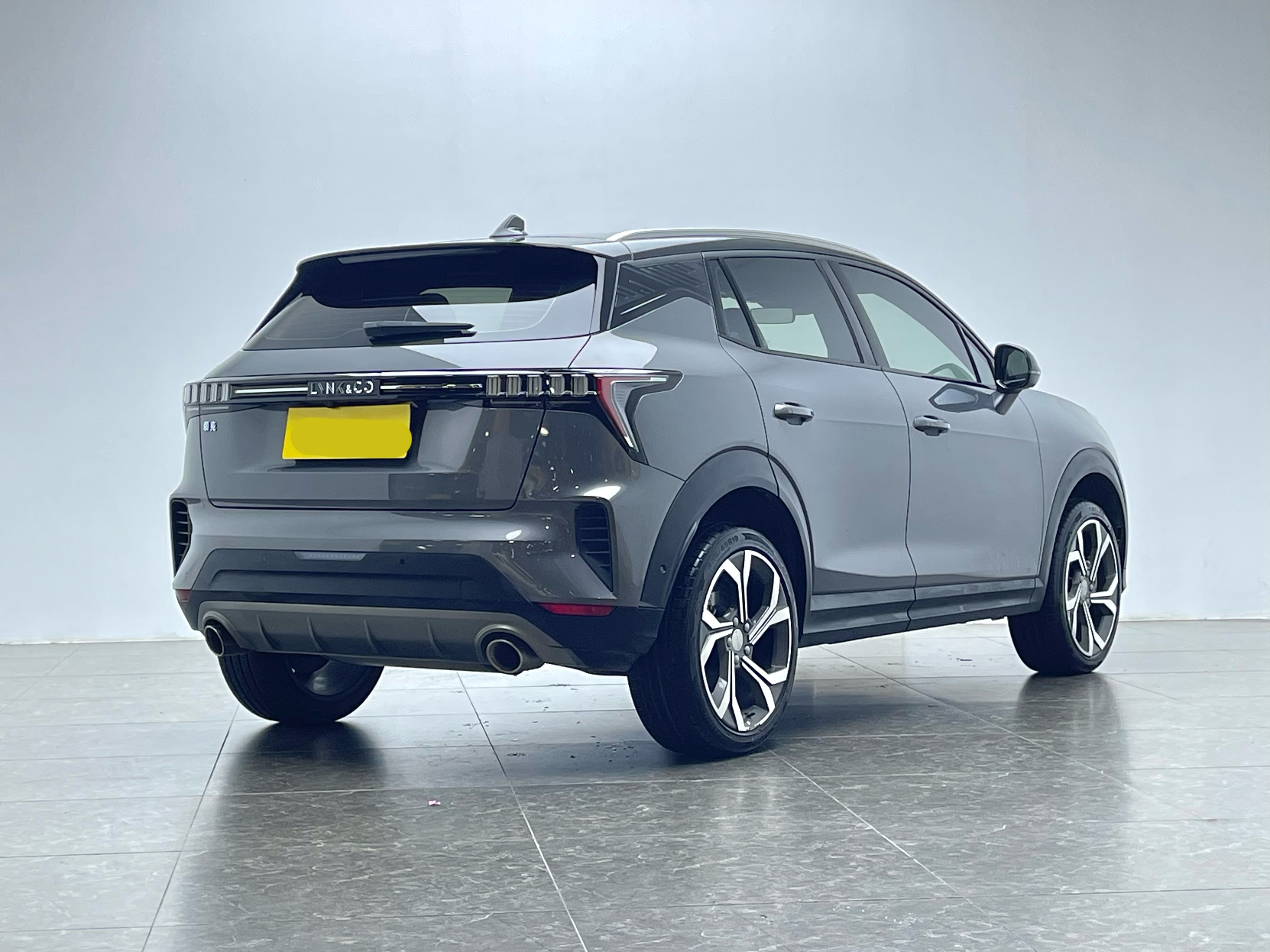 Lynk & Co 06 2024 car image #3