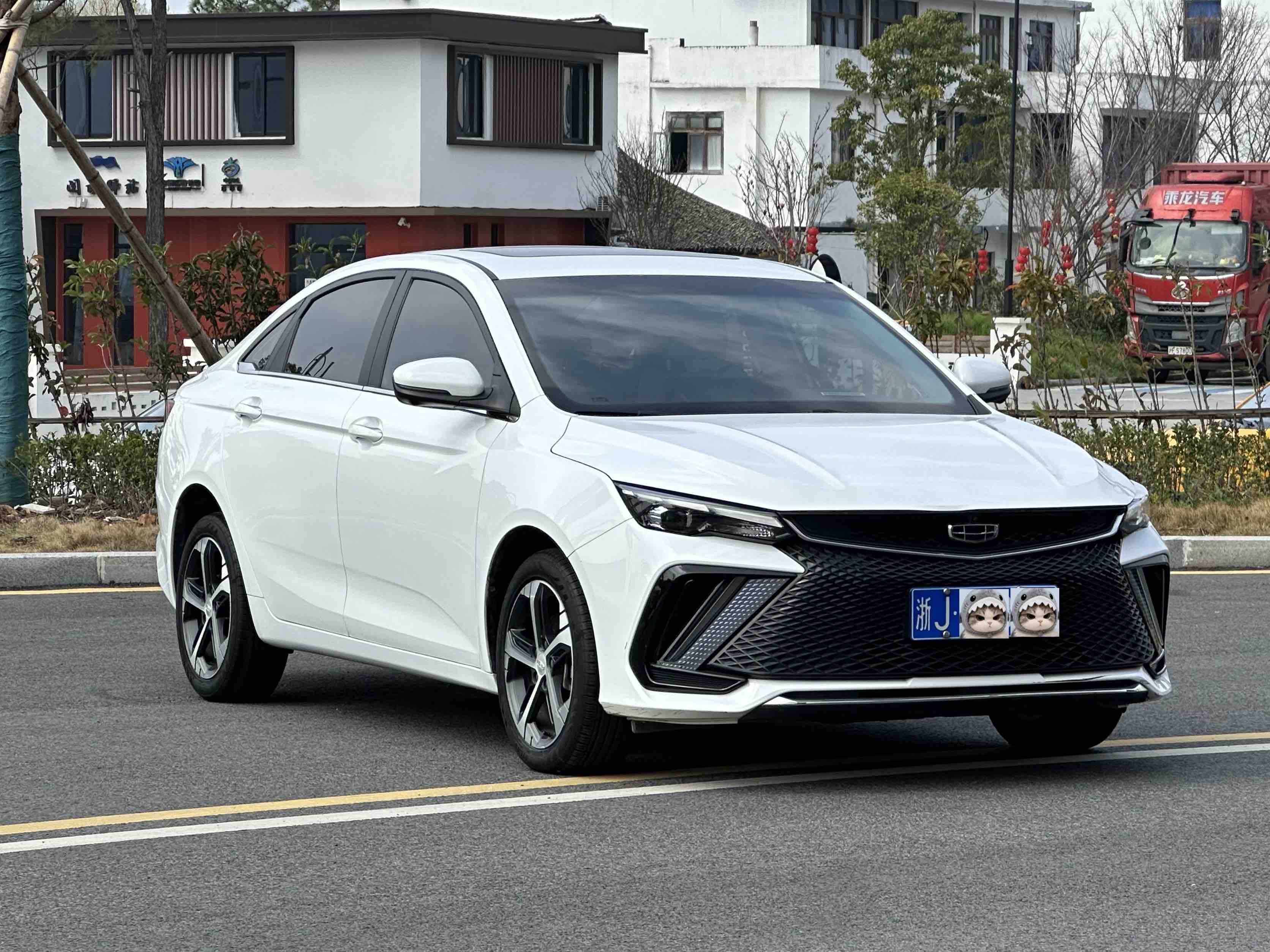 GEELY Emgrand L 2022 صورة سيارة #3