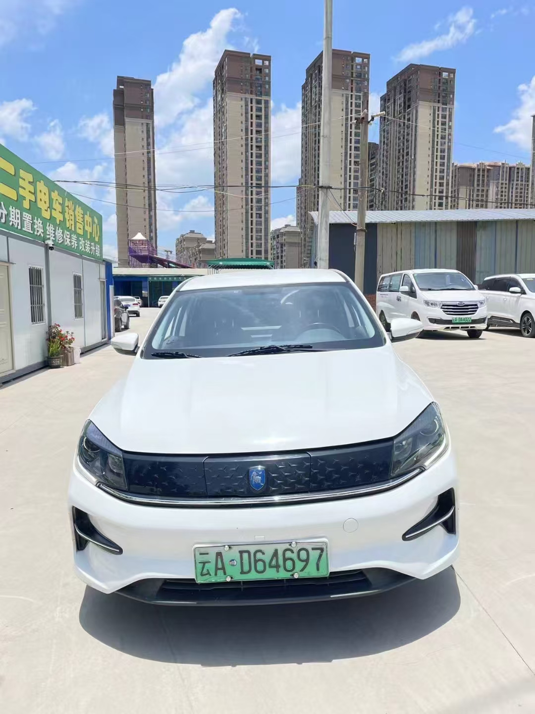 Forthing S60 EV 2022 car image #3