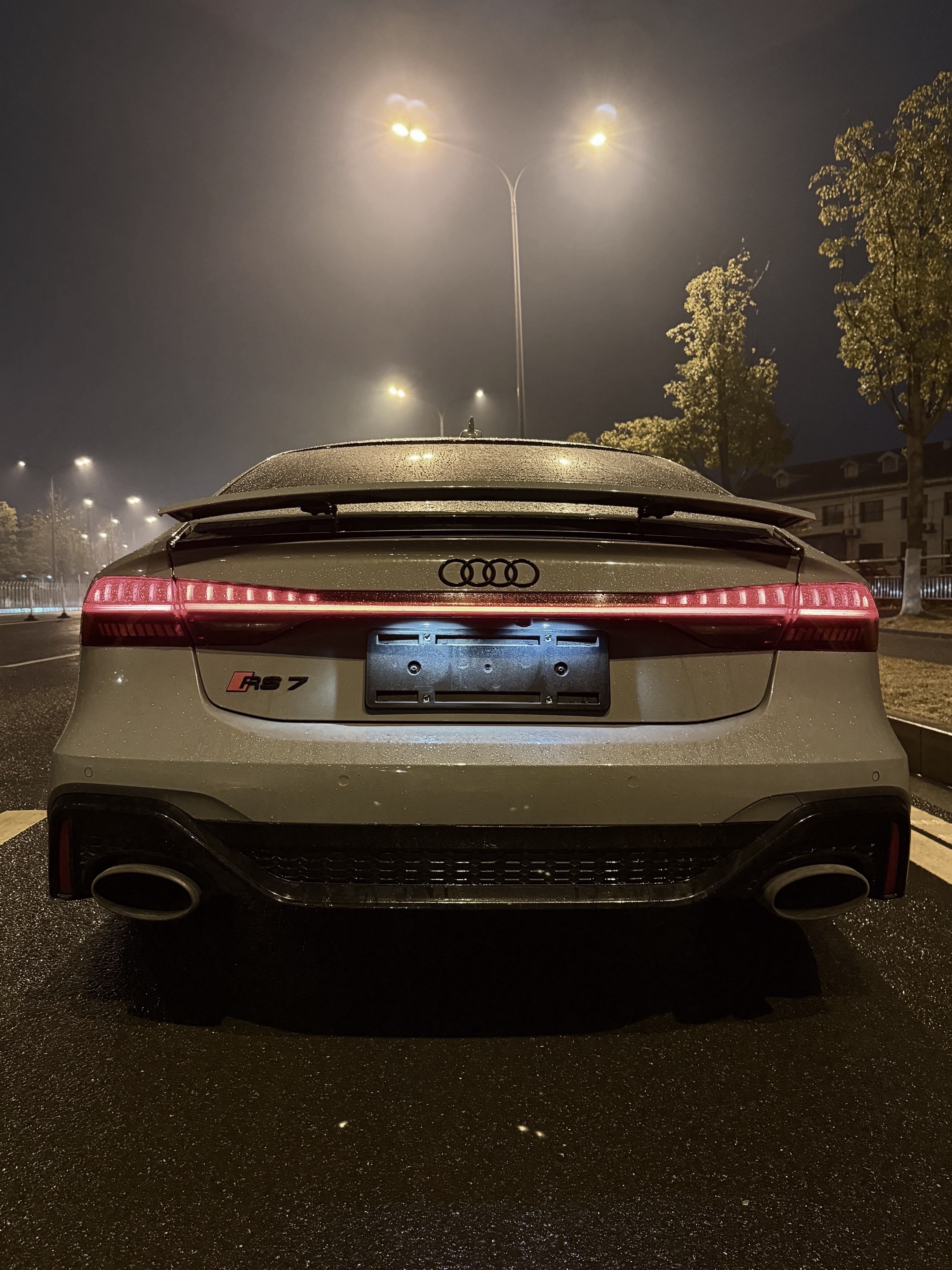 Audi RS 7 2022 car image #3