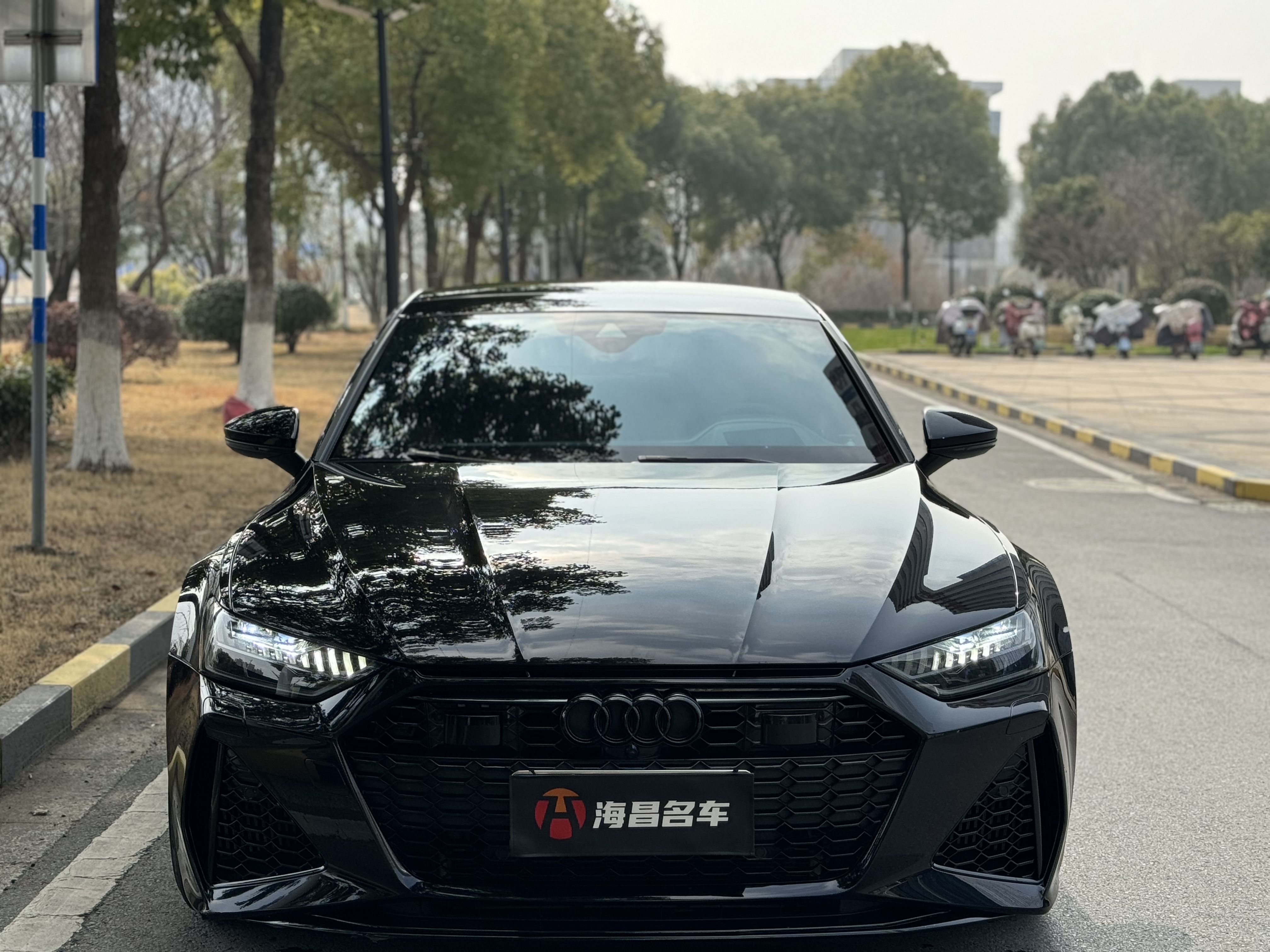 Audi RS 7 2023 car image #3