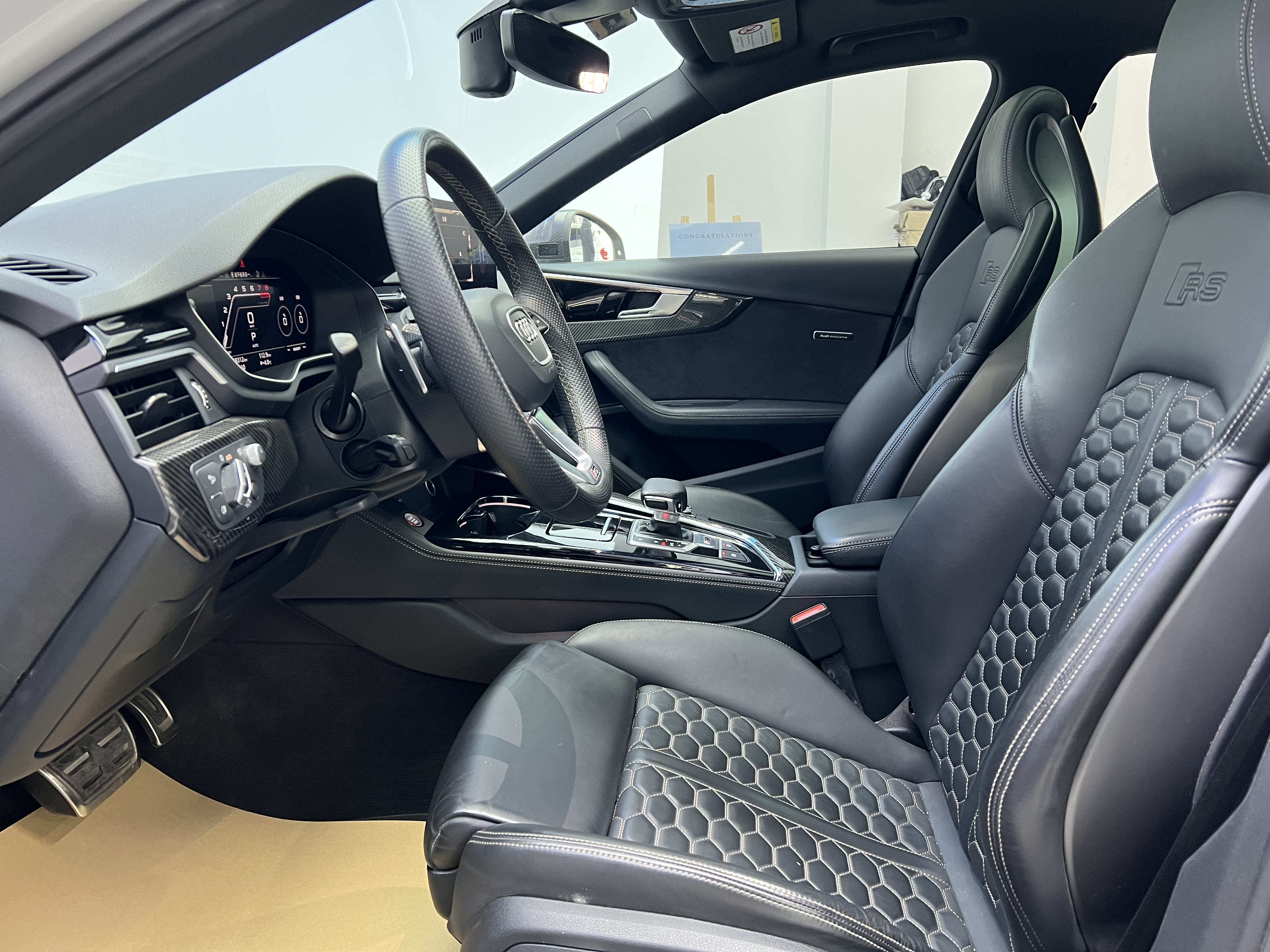 Audi RS 4 2022 car image #3