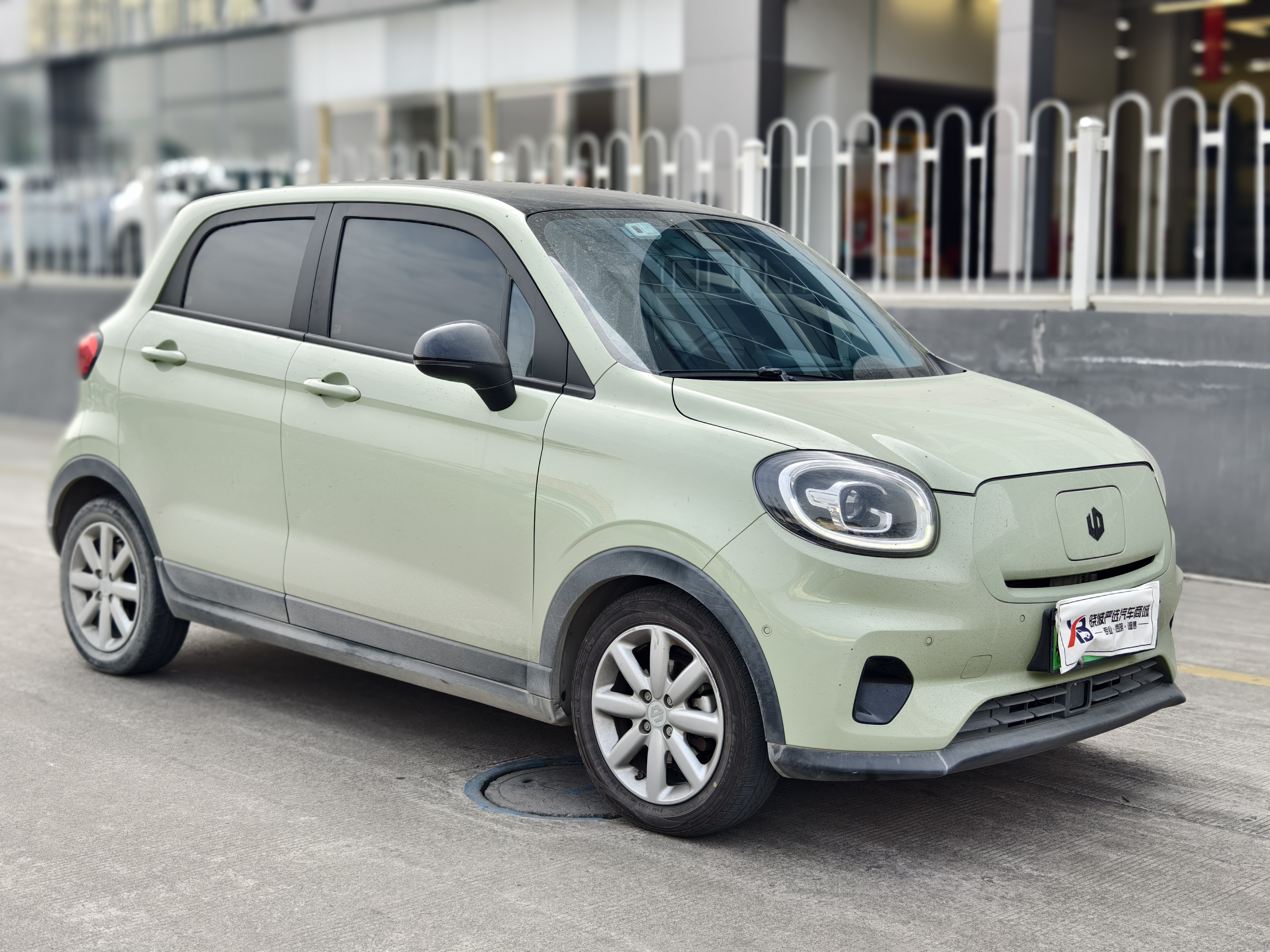 零跑汽车 零跑T03 2022 汽车图片 #3