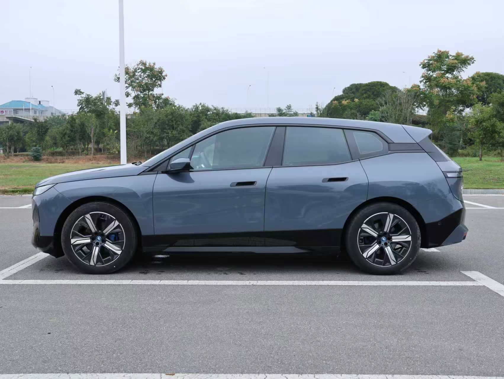 BMW iX 2023 #3 BMW iX 2023 car image #3