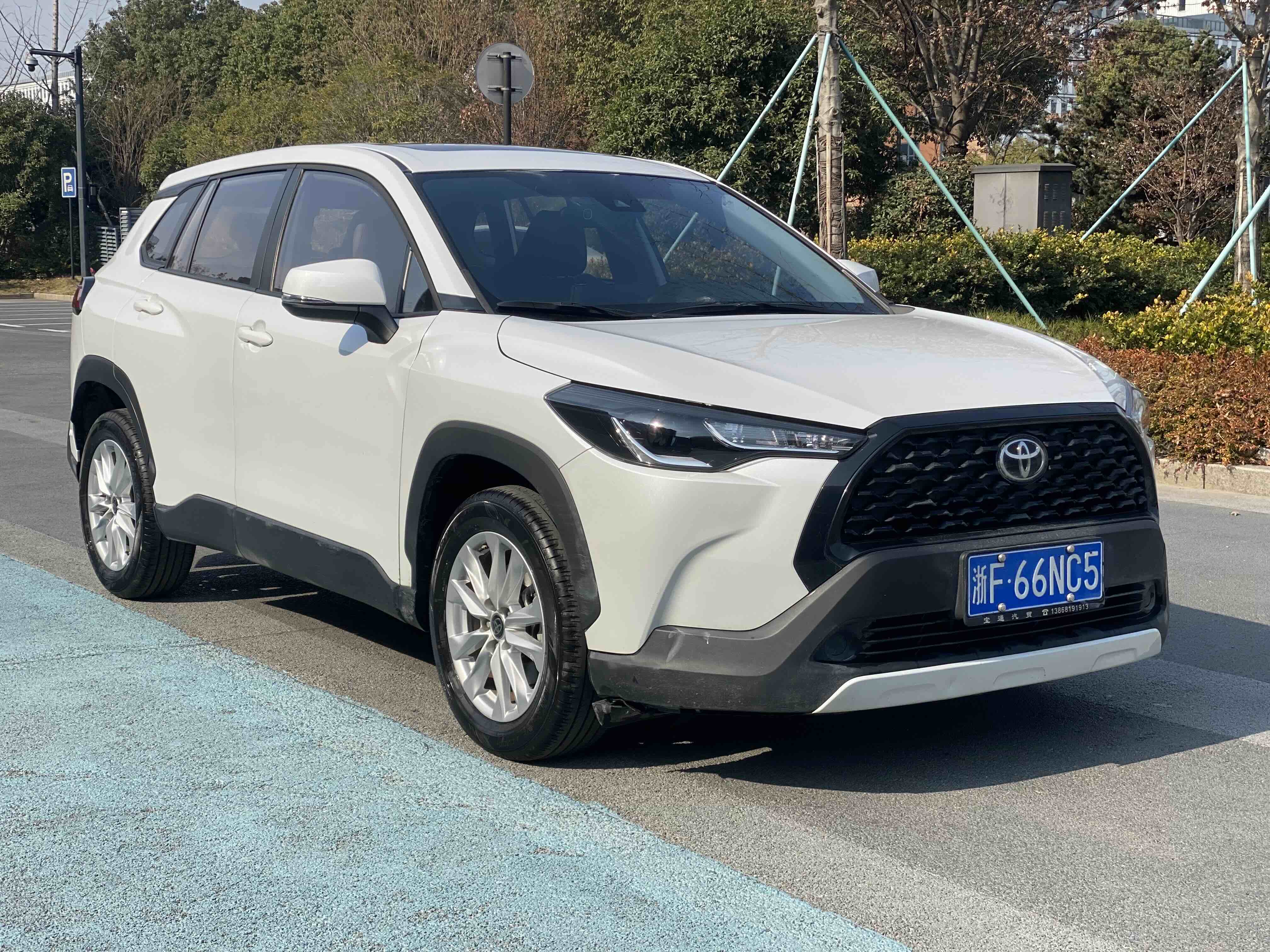 Corolla Cross 2022 #3 Corolla Cross 2022 car image #3