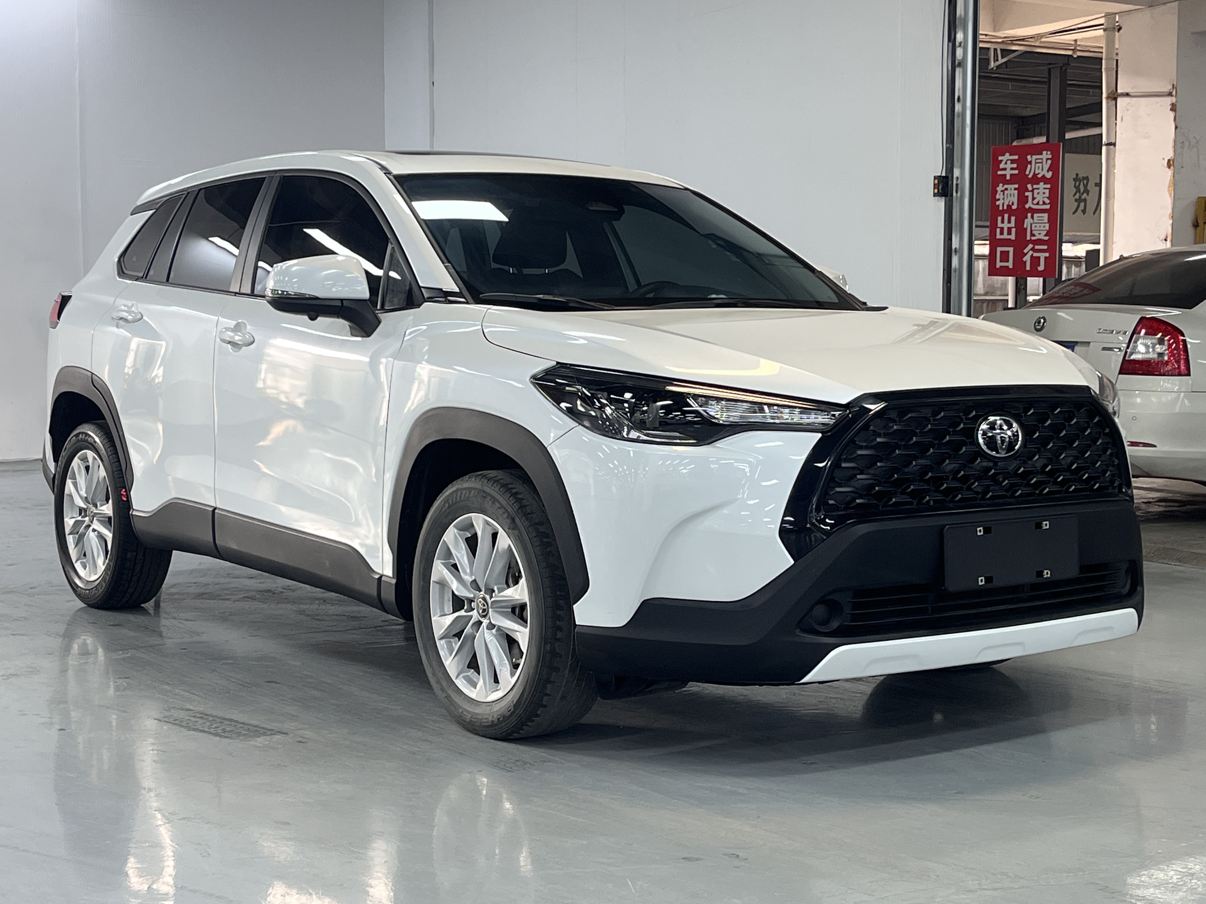 Toyota Corolla Cross 2023 car image #3