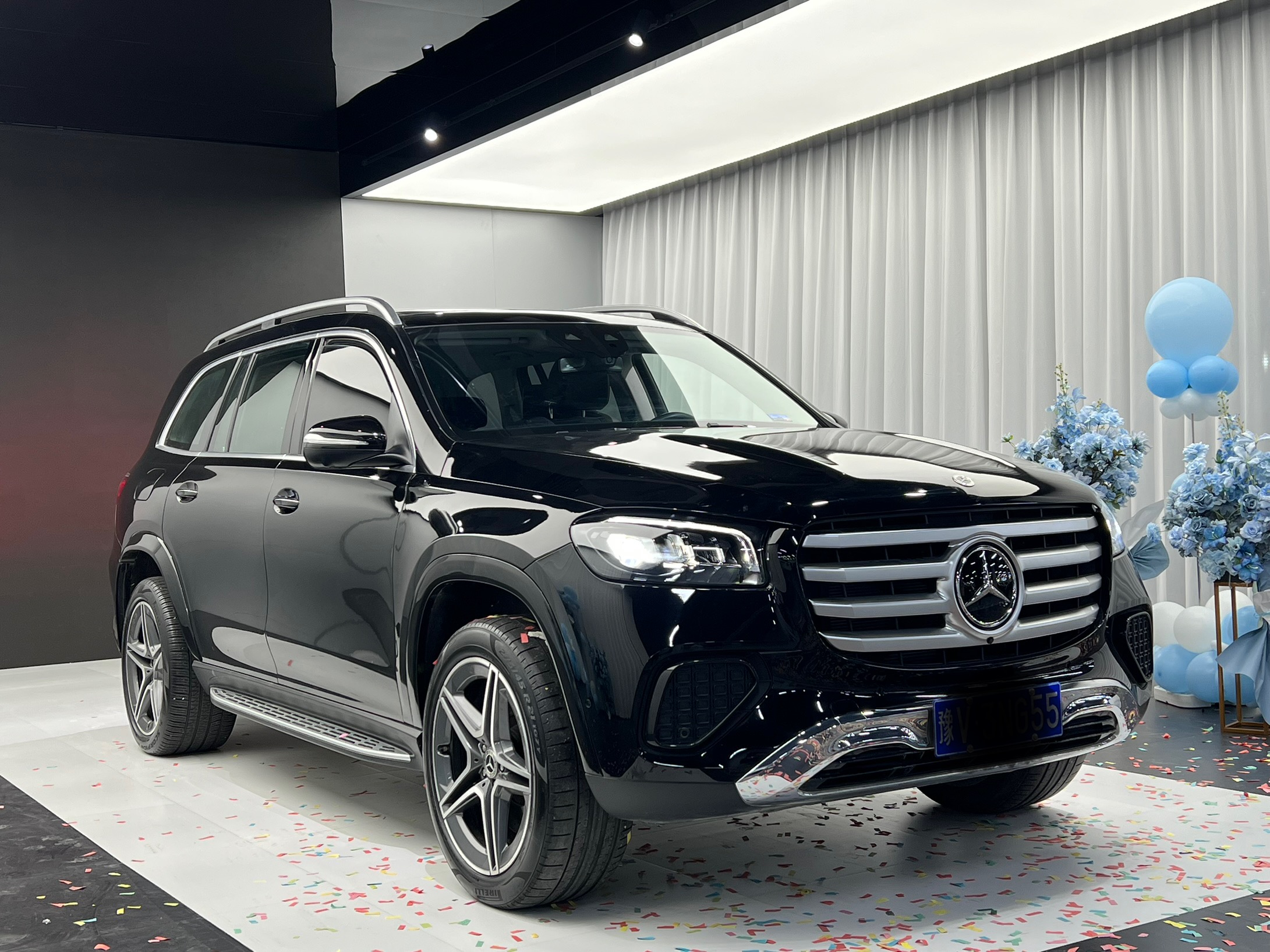 Mercedes-Benz 2023 car image #3